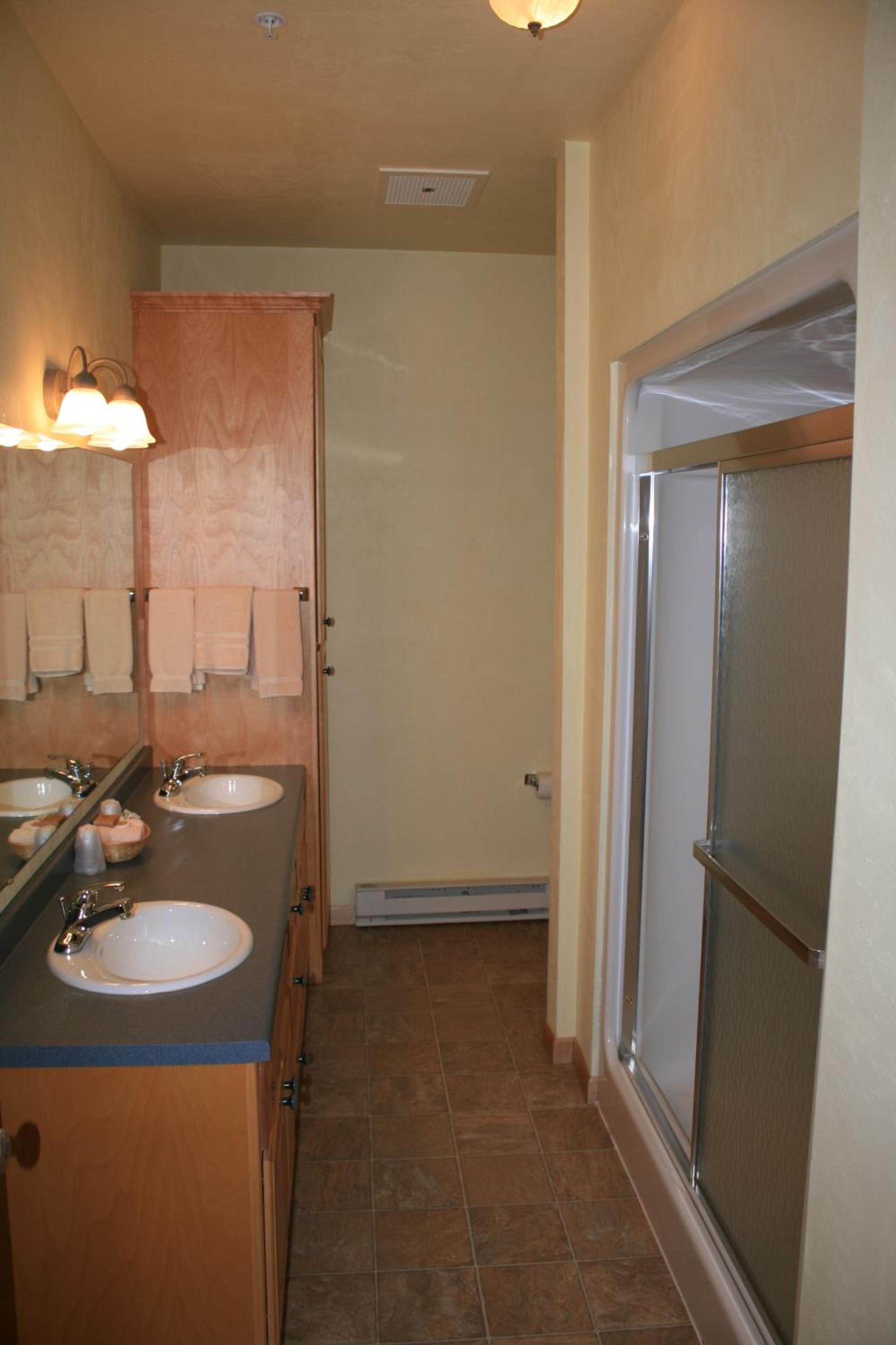 Birchwood Lodge photo 68