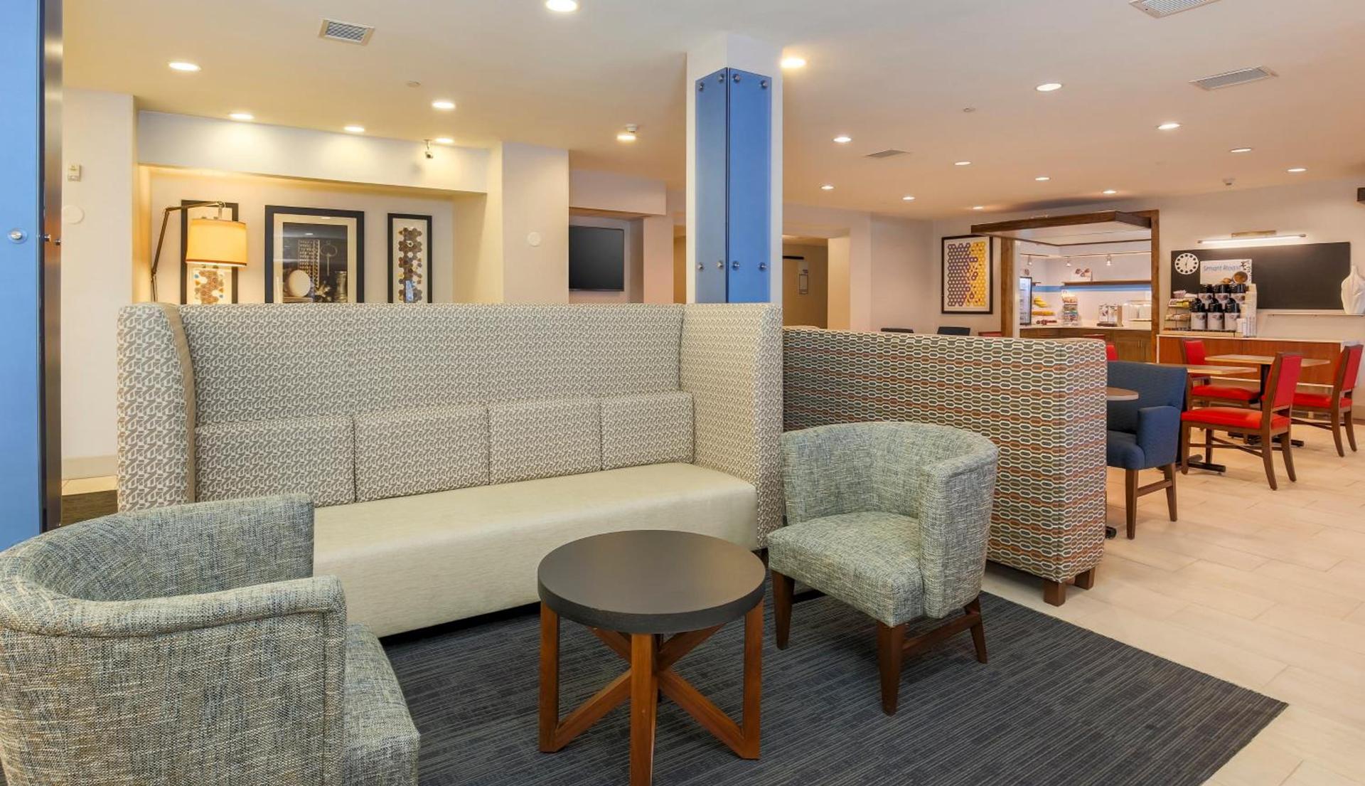 Holiday Inn Express Las Vegas Stadium Area by IHG photo 21