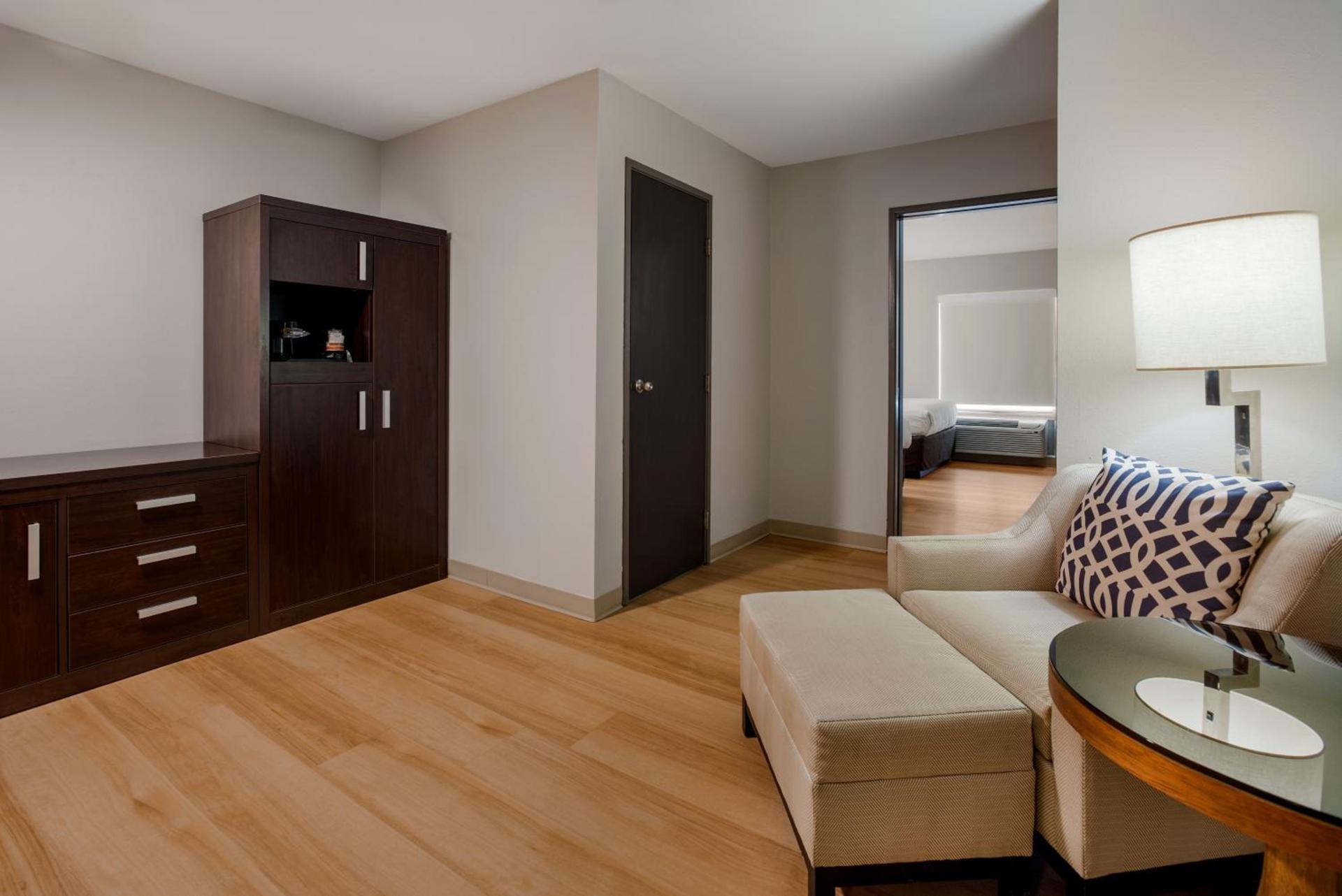 The Marco Hotel Lake Charles photo 8