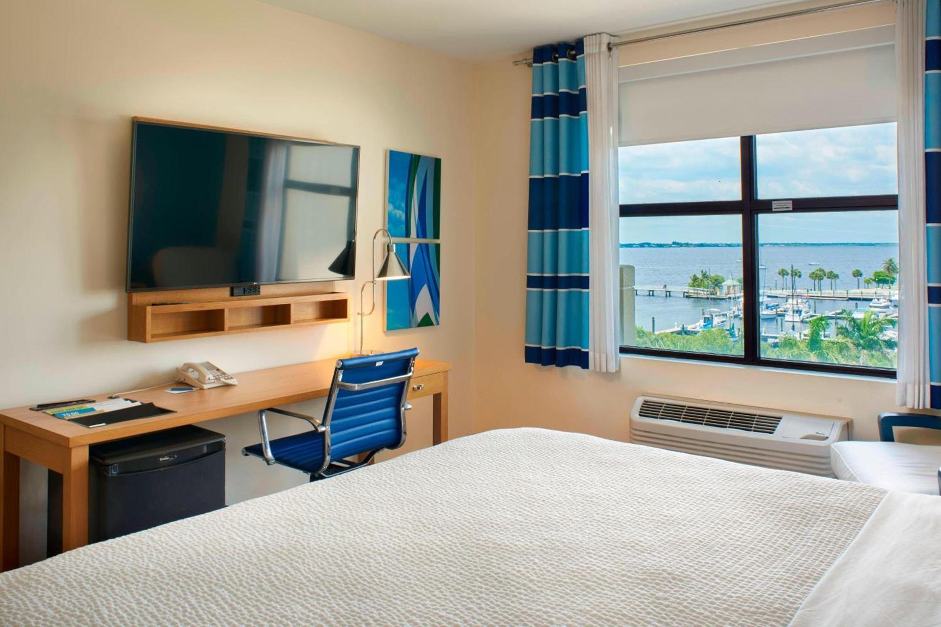 Four Points by Sheraton Punta Gorda Harborside photo 23