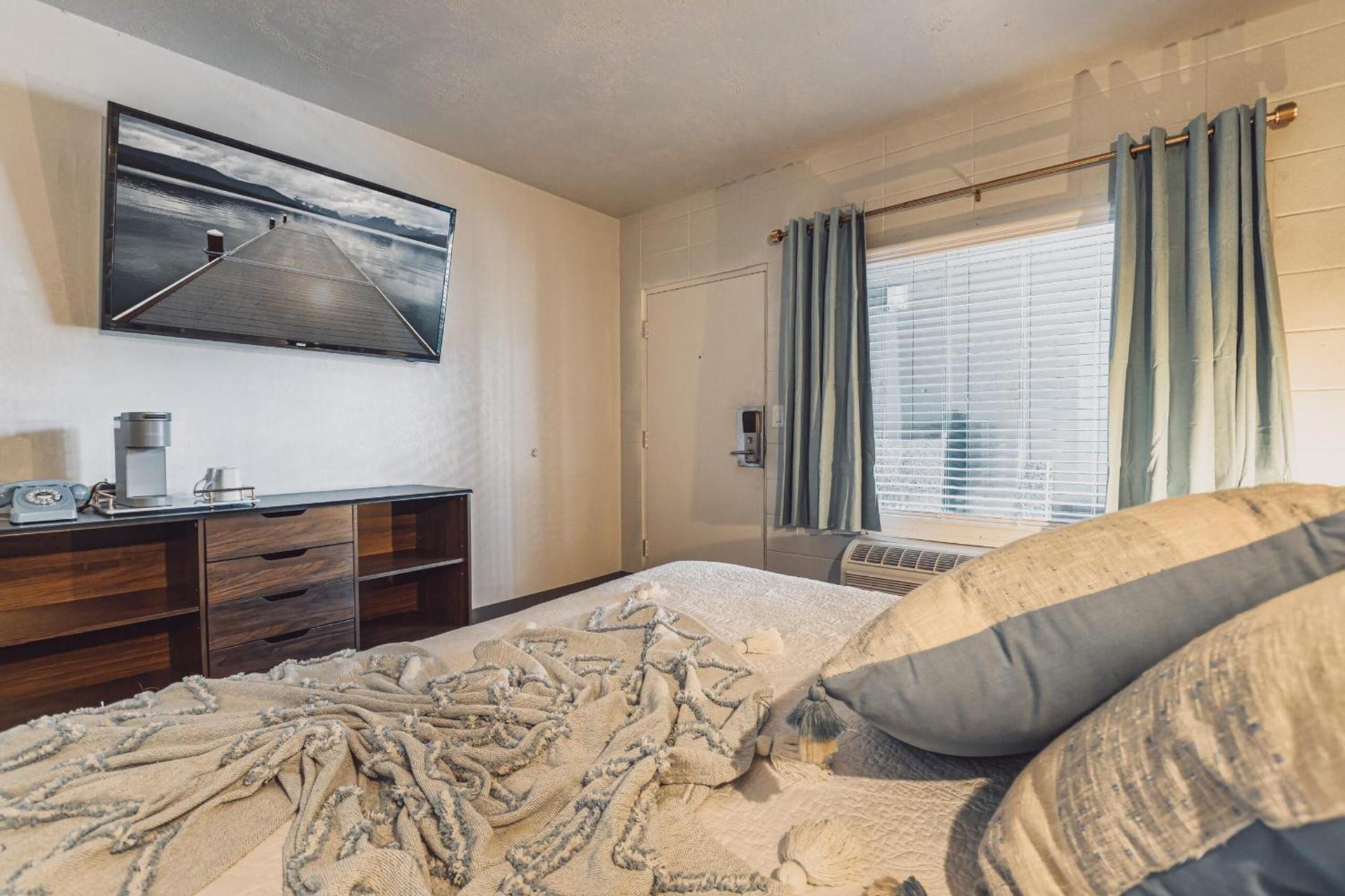 Bel Aire Motel photo 17