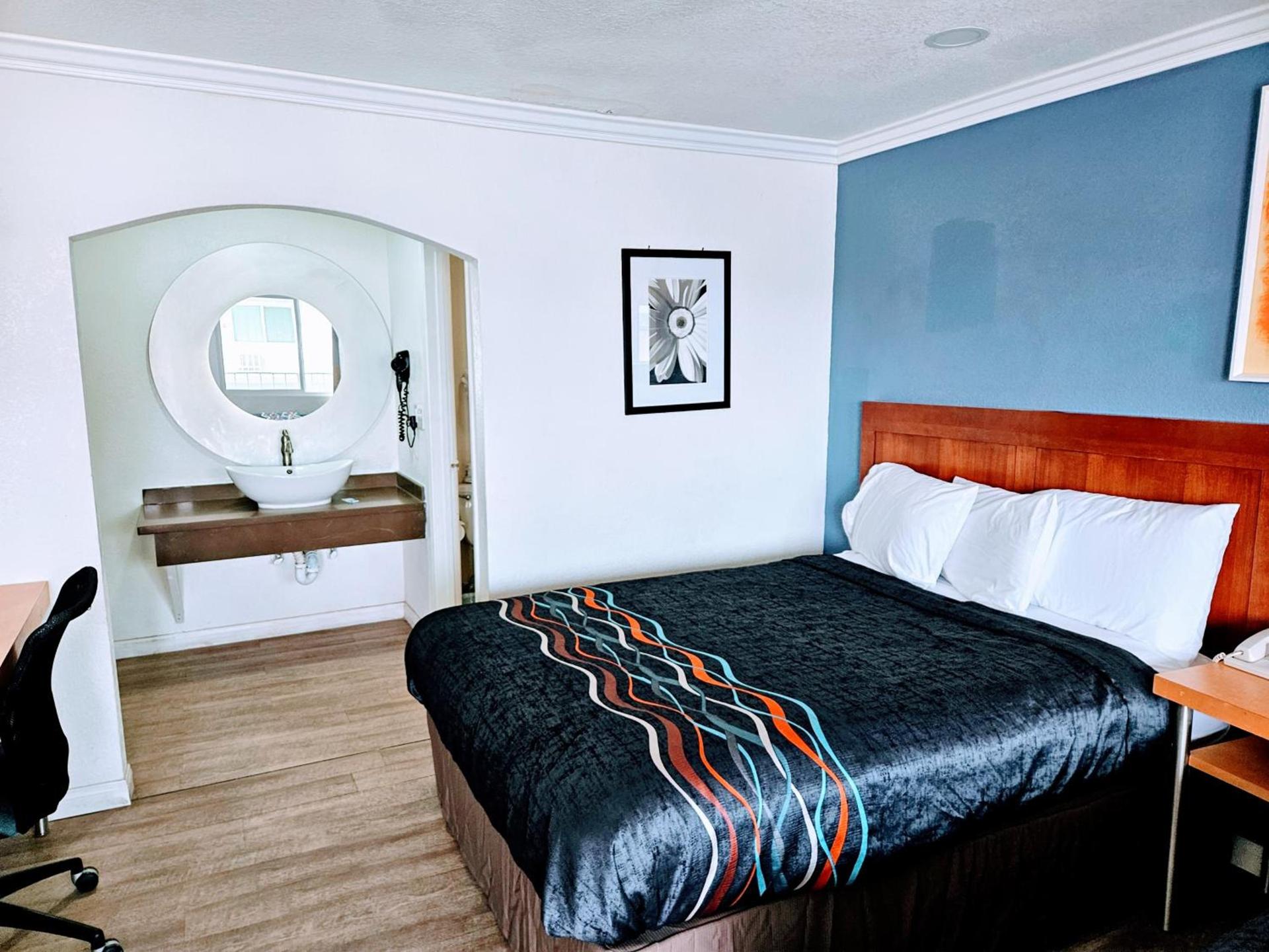 Hotel Ridgecrest An Extended Stay Studio photo 8
