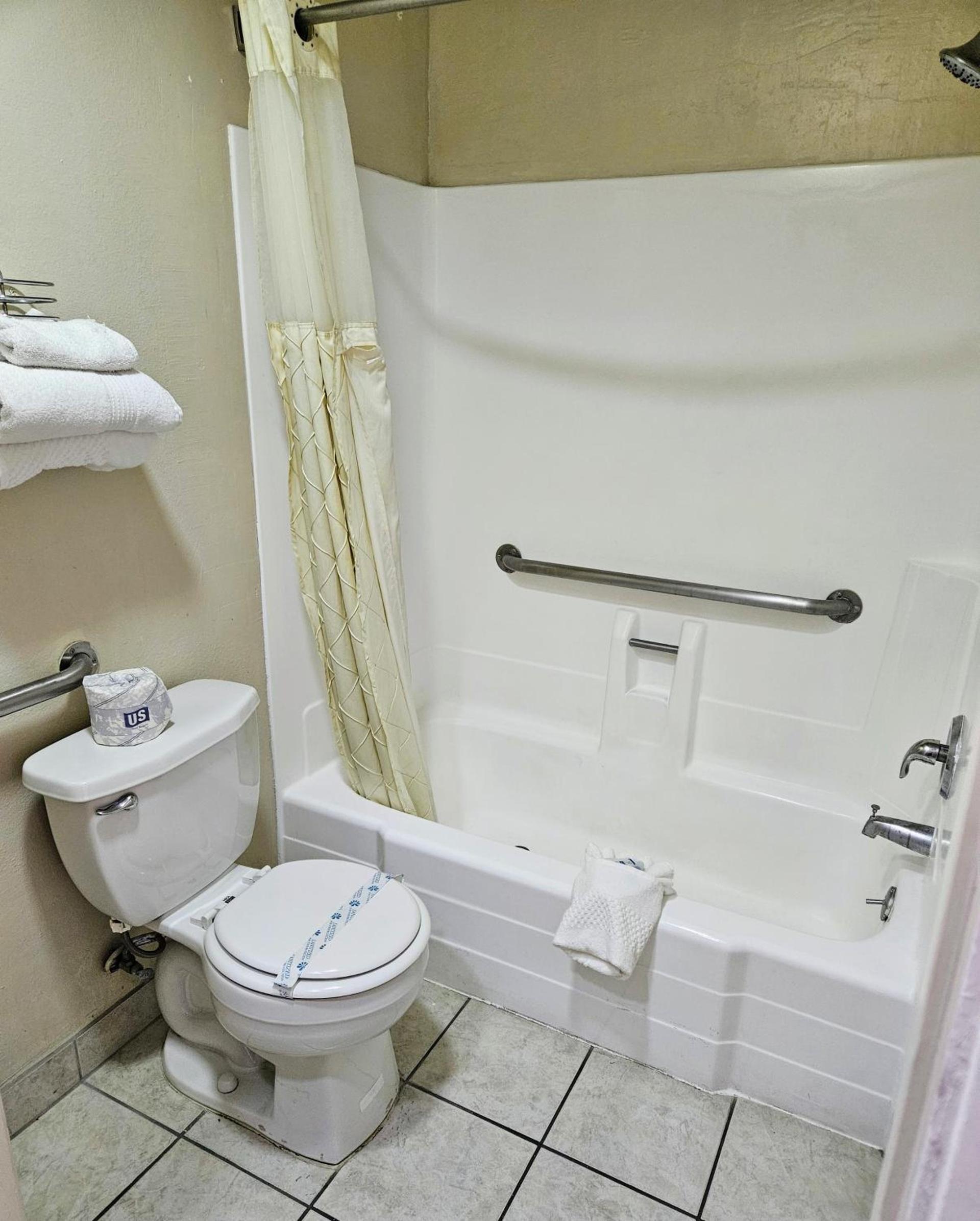 Hotel Ridgecrest An Extended Stay Studio photo 29
