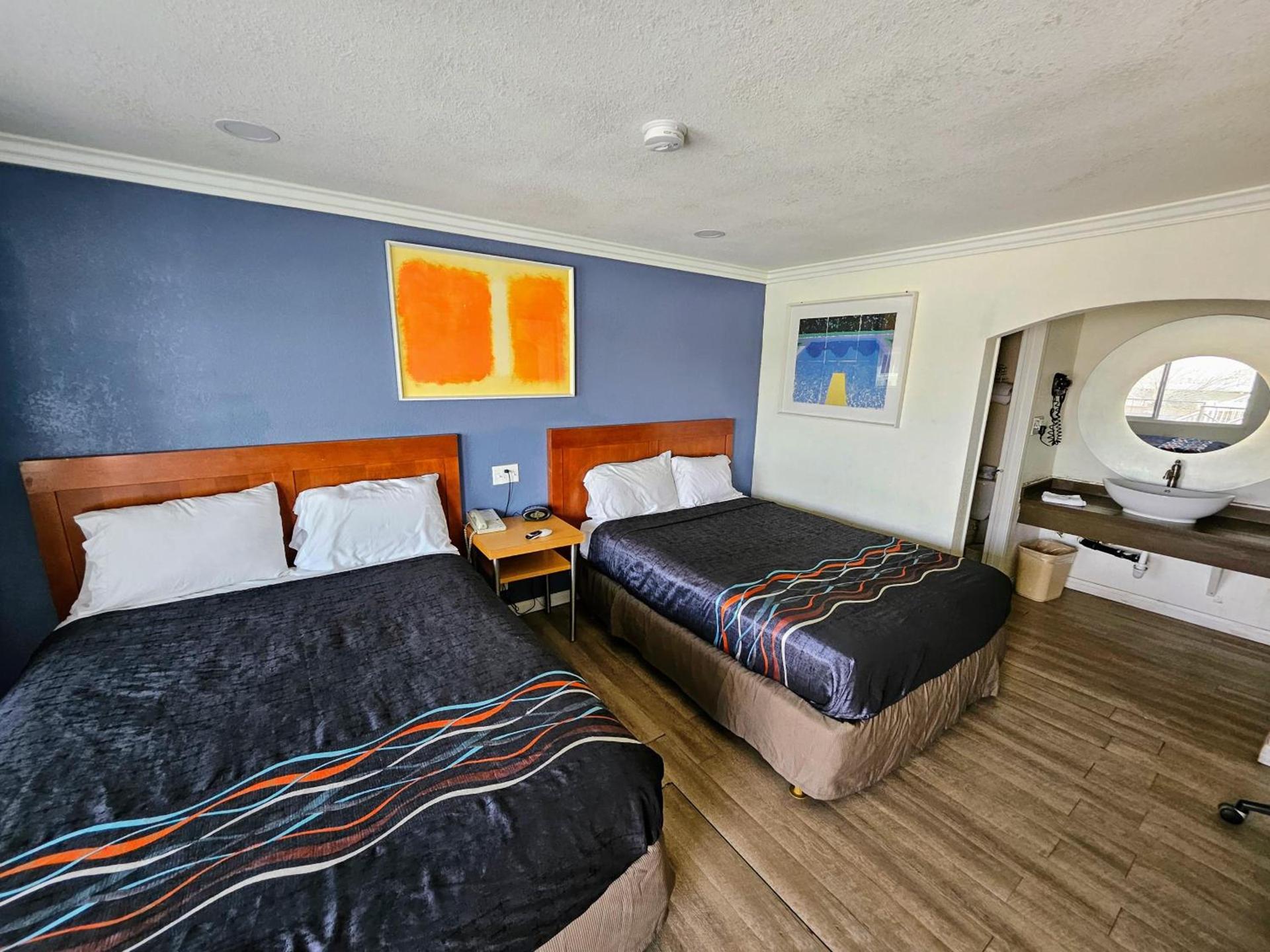 Hotel Ridgecrest An Extended Stay Studio photo 11