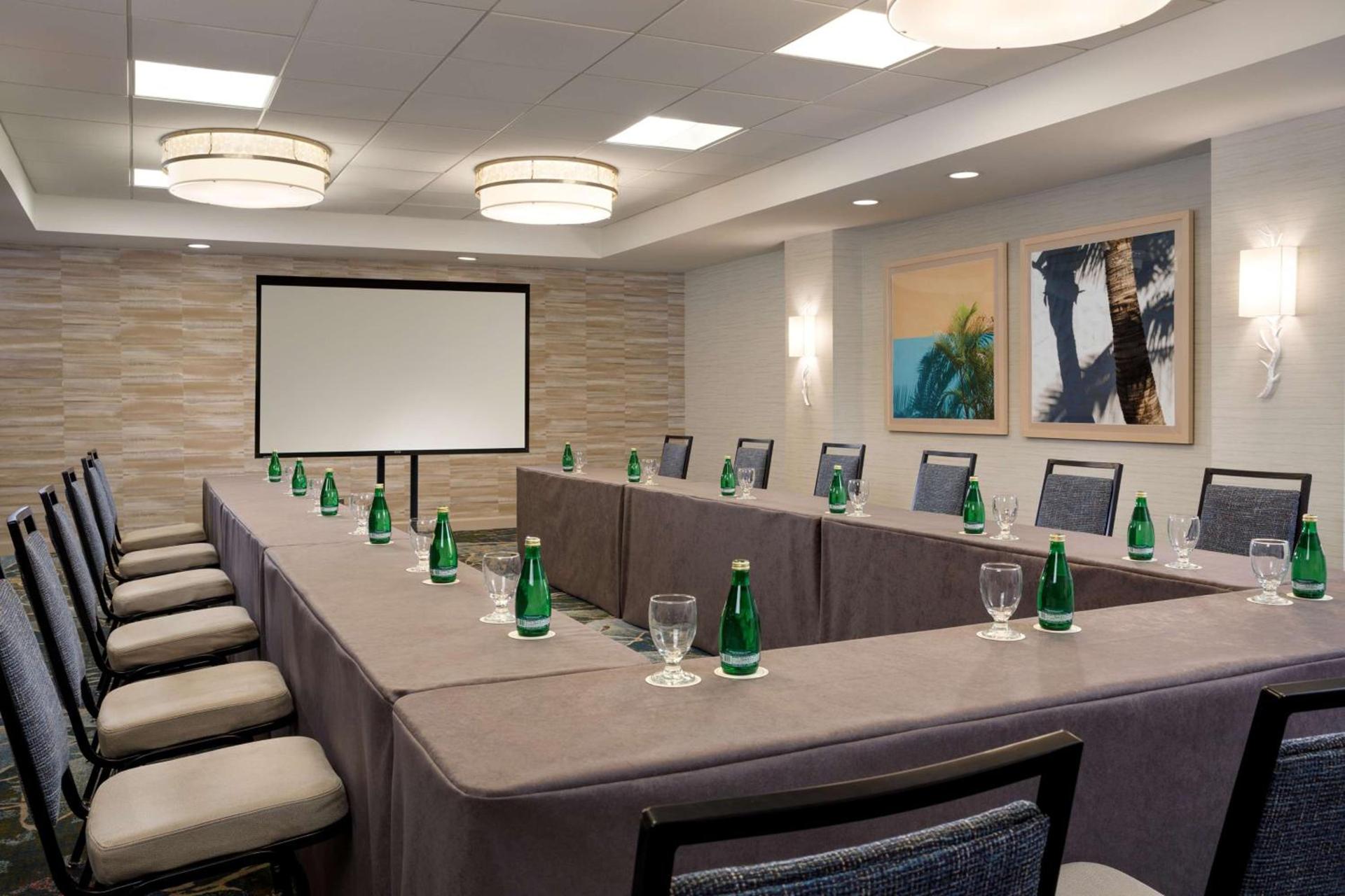 DoubleTree Suites by Hilton Orlando at Disney Springs photo 32