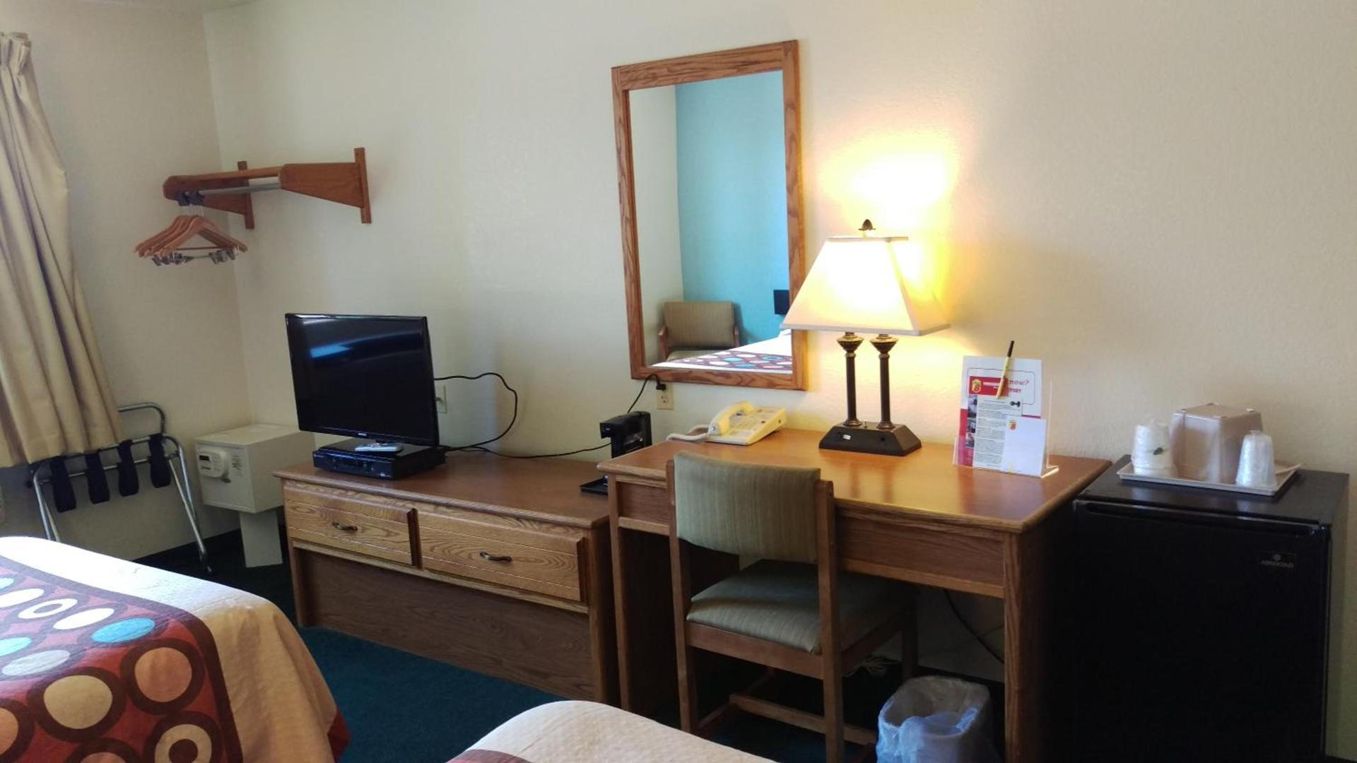Super 8 by Wyndham Thurmont photo 36