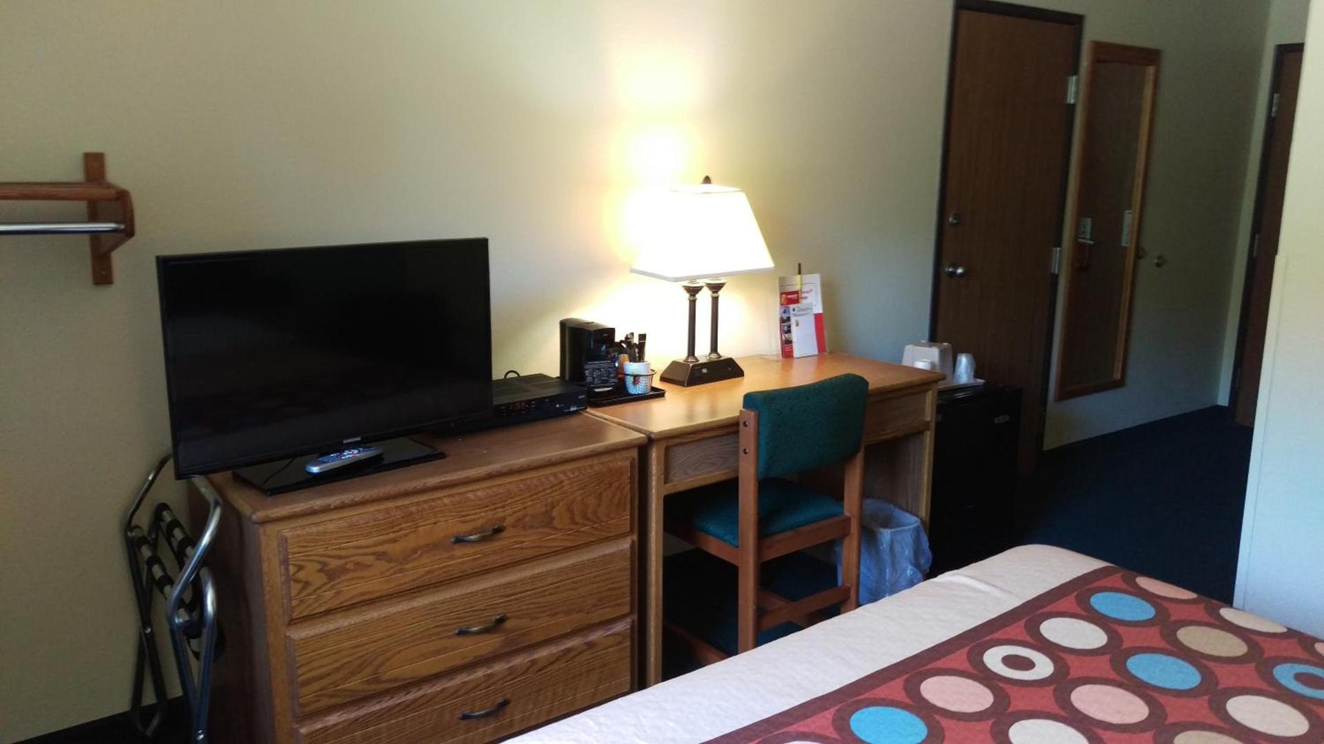 Super 8 by Wyndham Thurmont photo 25