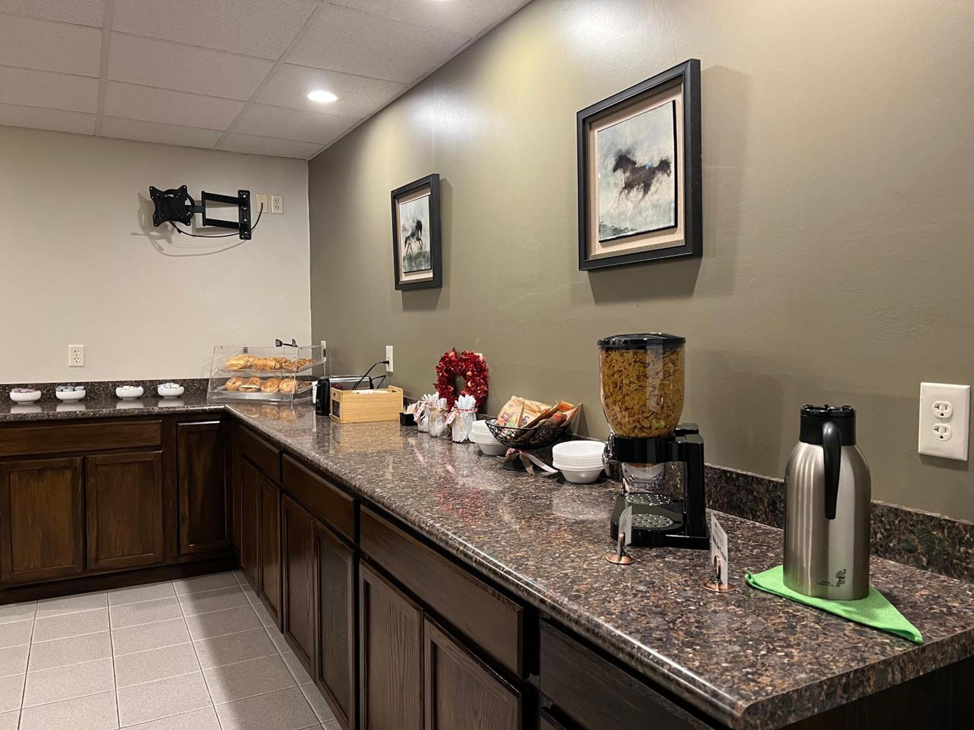 The Stables Inn & Suites photo 34