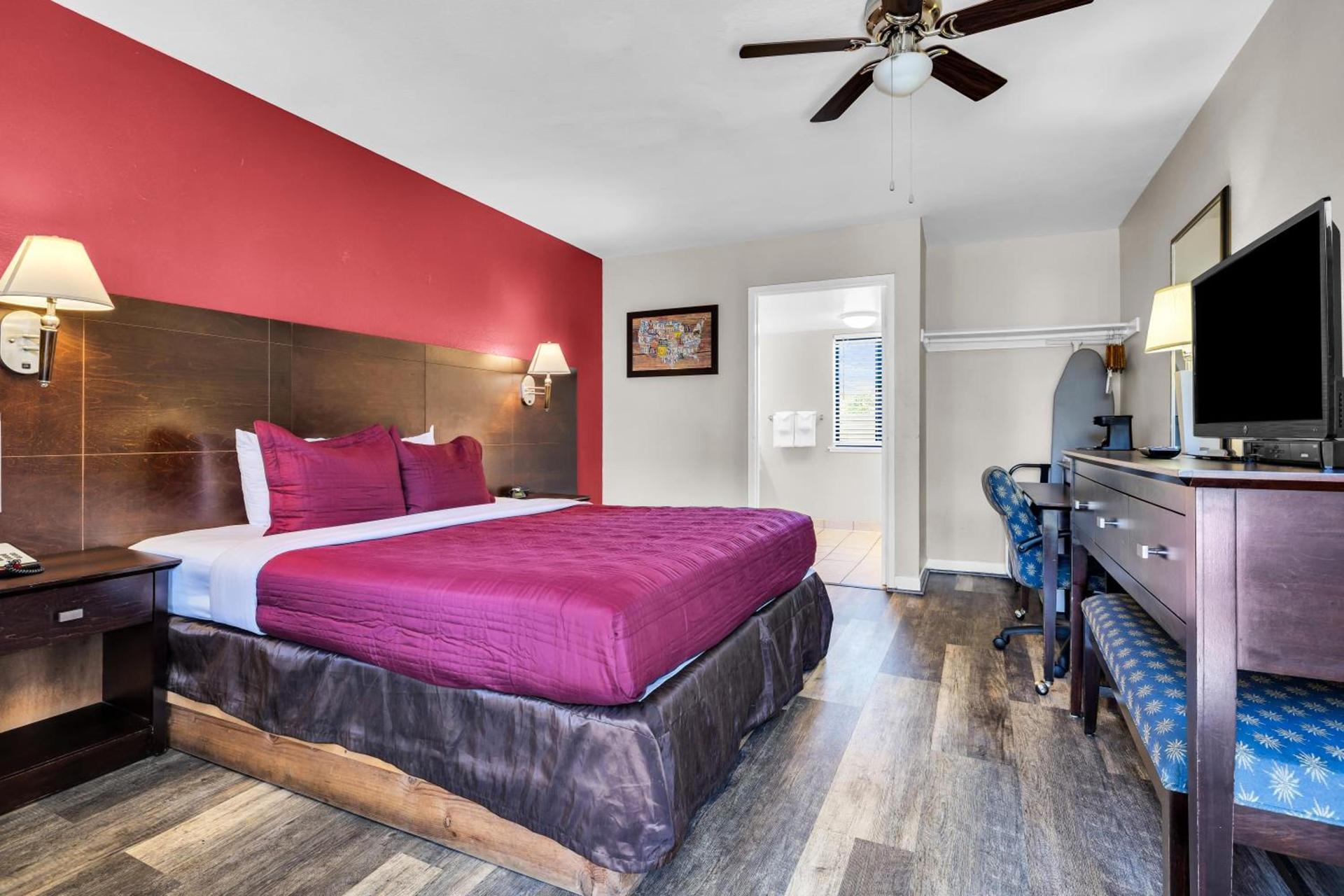 Bay Breeze Inn photo 21
