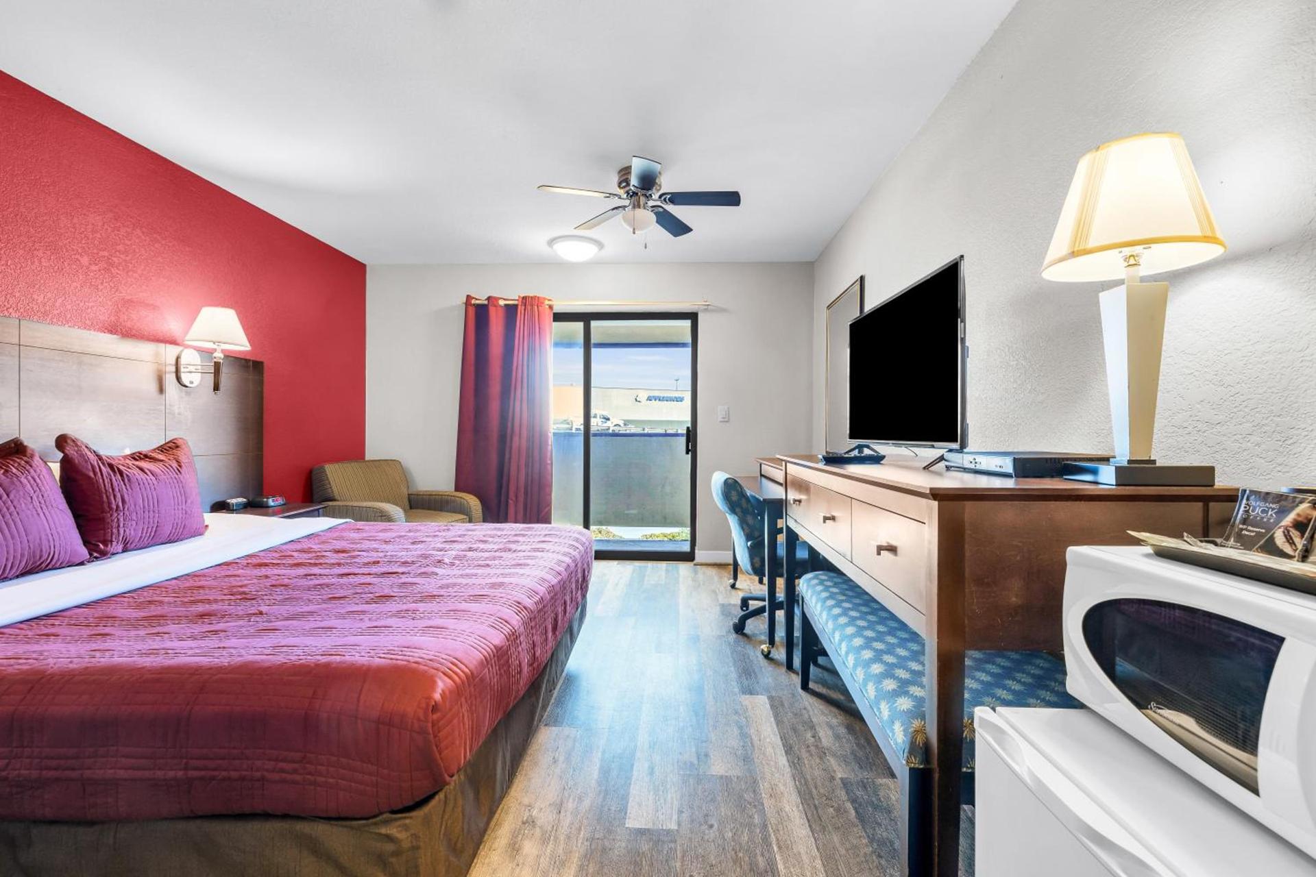 Bay Breeze Inn photo 16