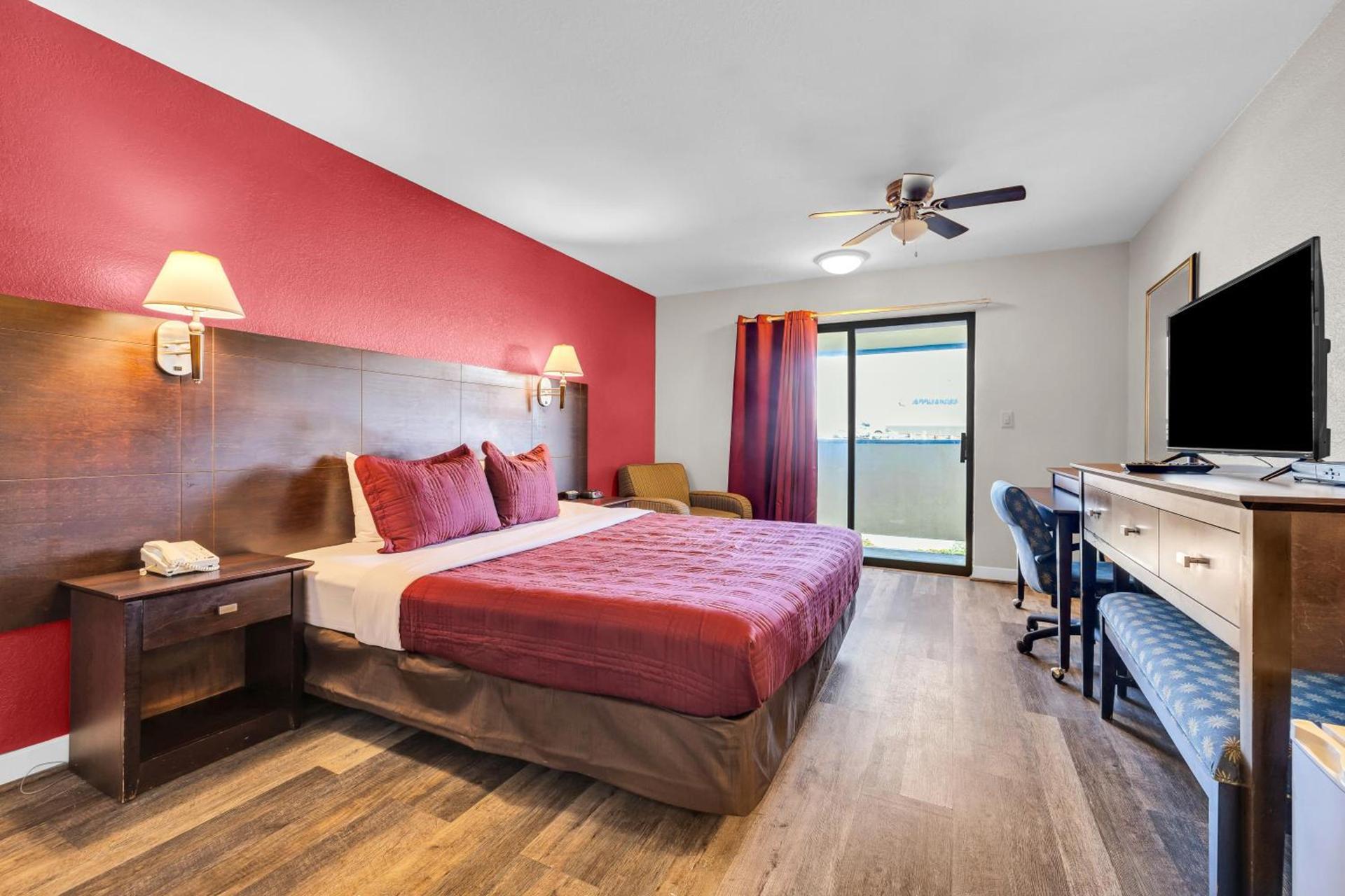 Bay Breeze Inn photo 17