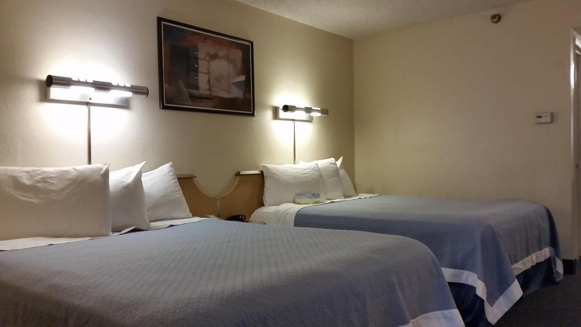 Days Inn by Wyndham Buena Park Anaheim photo 42