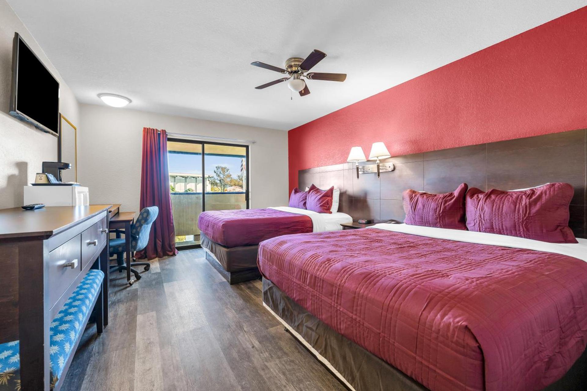 Bay Breeze Inn photo 3