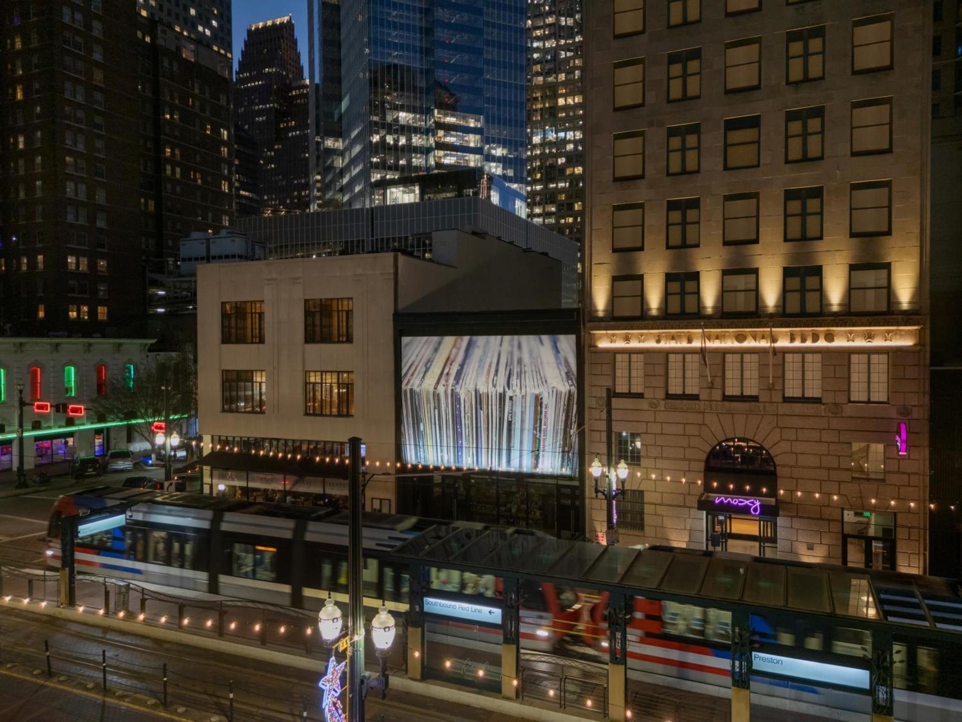 Moxy Houston Downtown photo 19