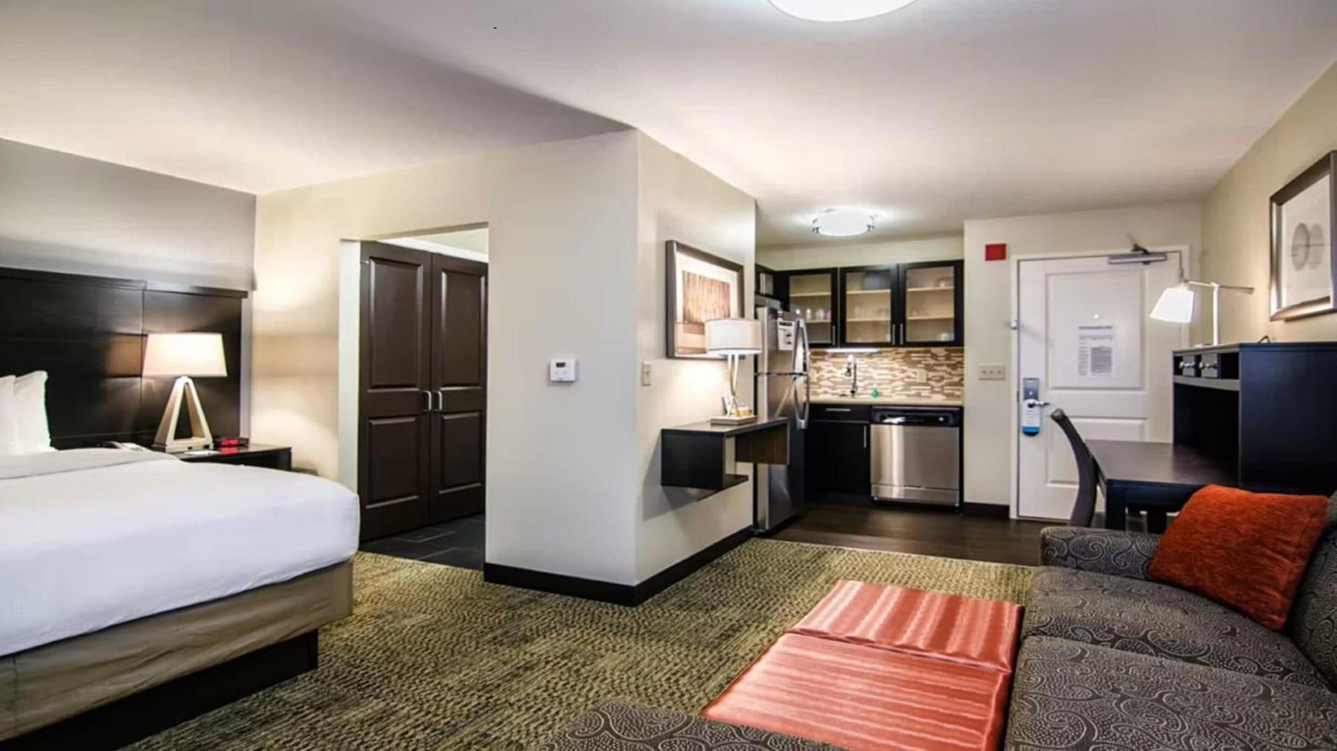 Staybridge Suites Marquette by IHG photo 52