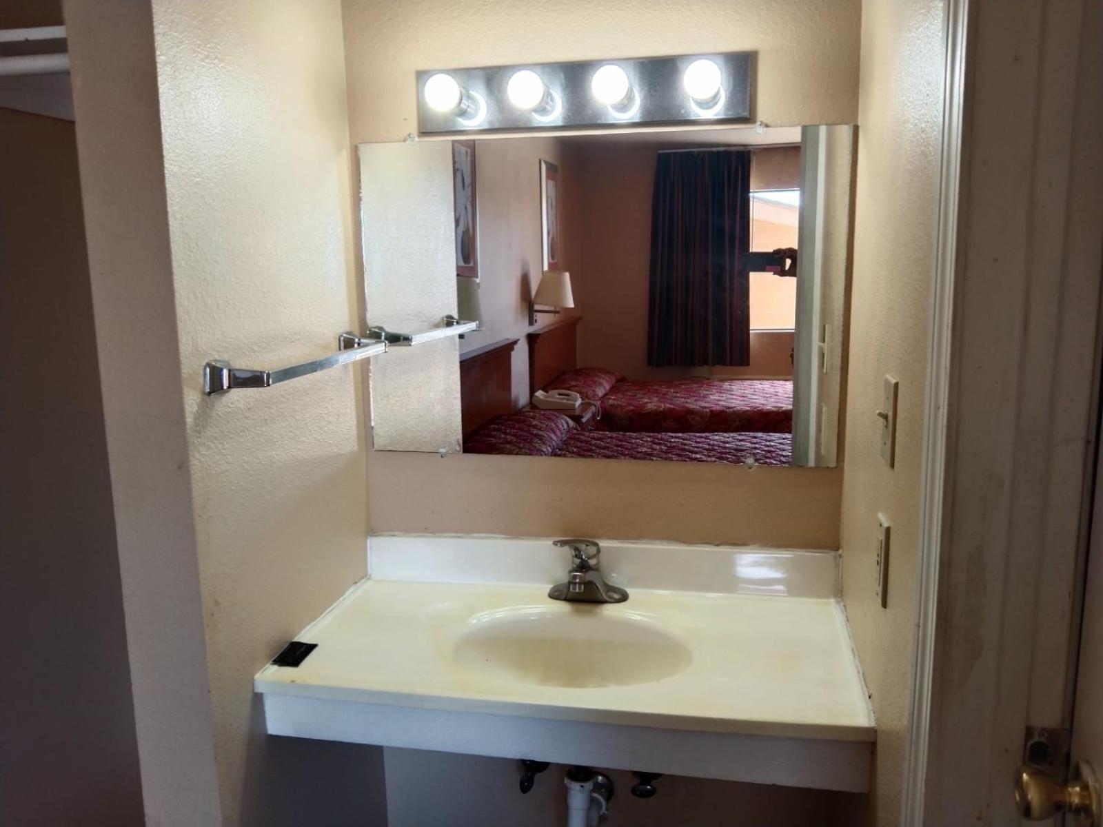 American Motel photo 9