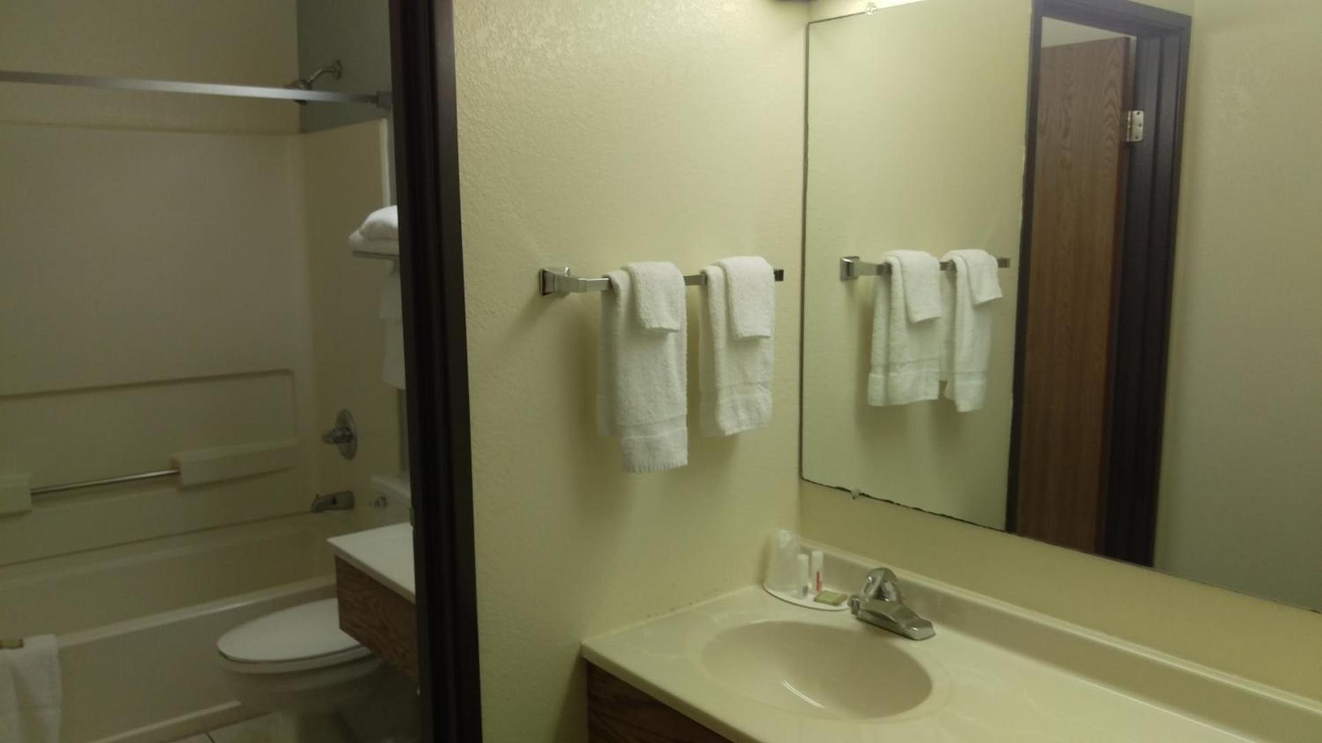 Super 8 by Wyndham Thurmont photo 15