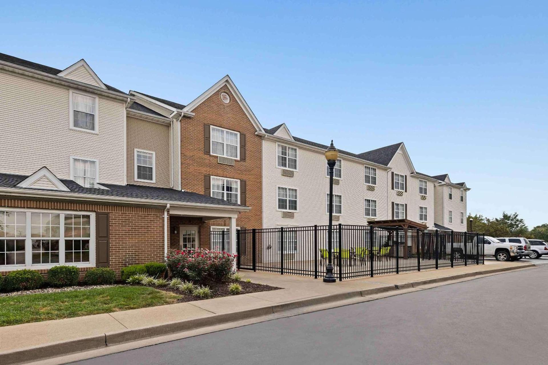 Extended Stay America Suites - St Louis - Fenton photo 2