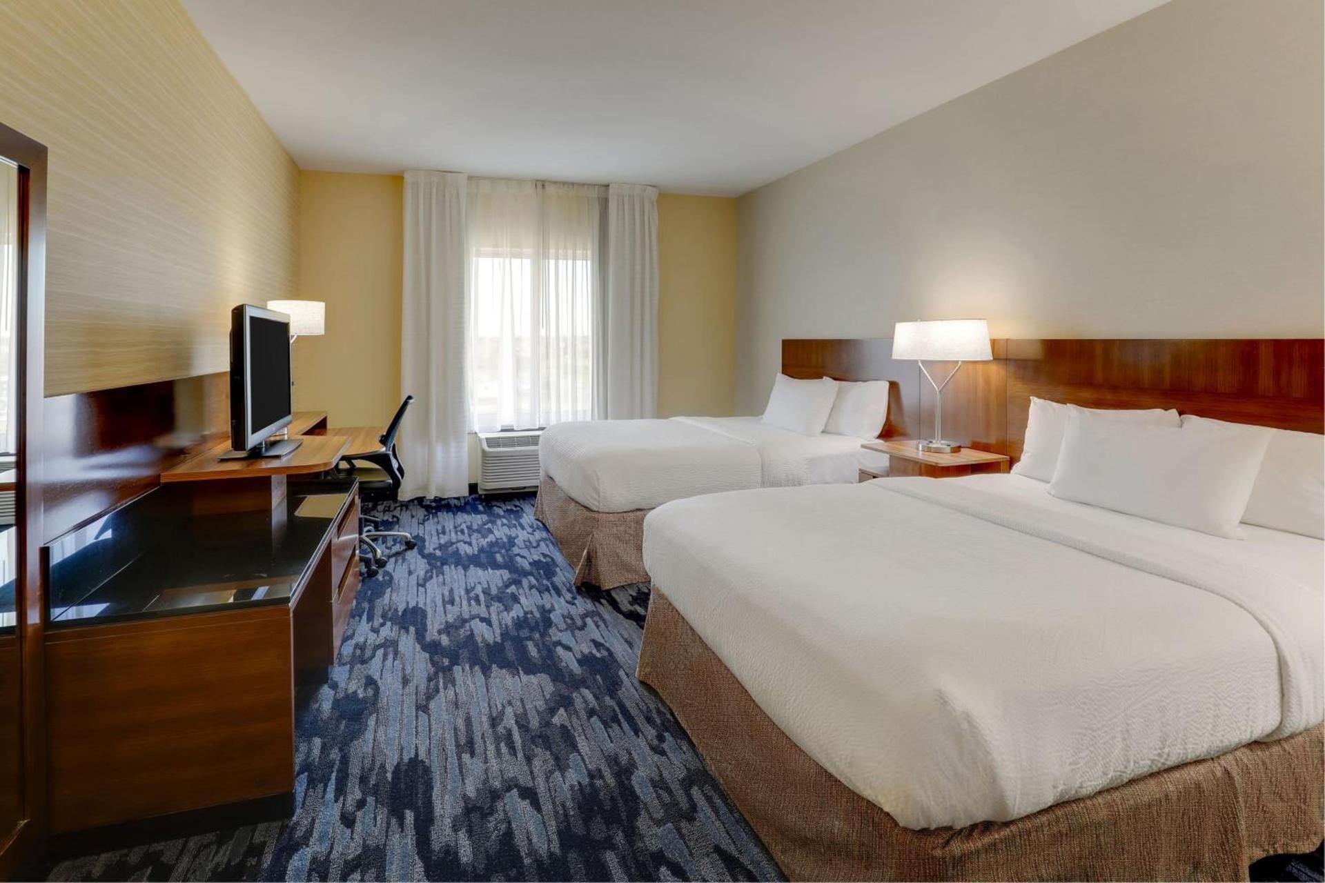 Fairfield Inn and Suites Hutchinson photo 8