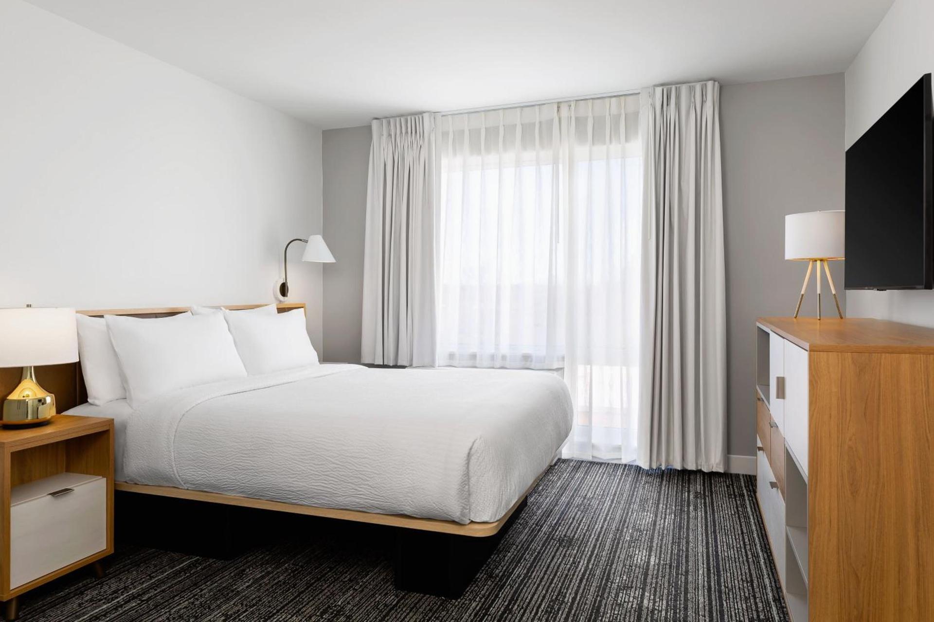 TownePlace Suites by Marriott Iron Mountain photo 20