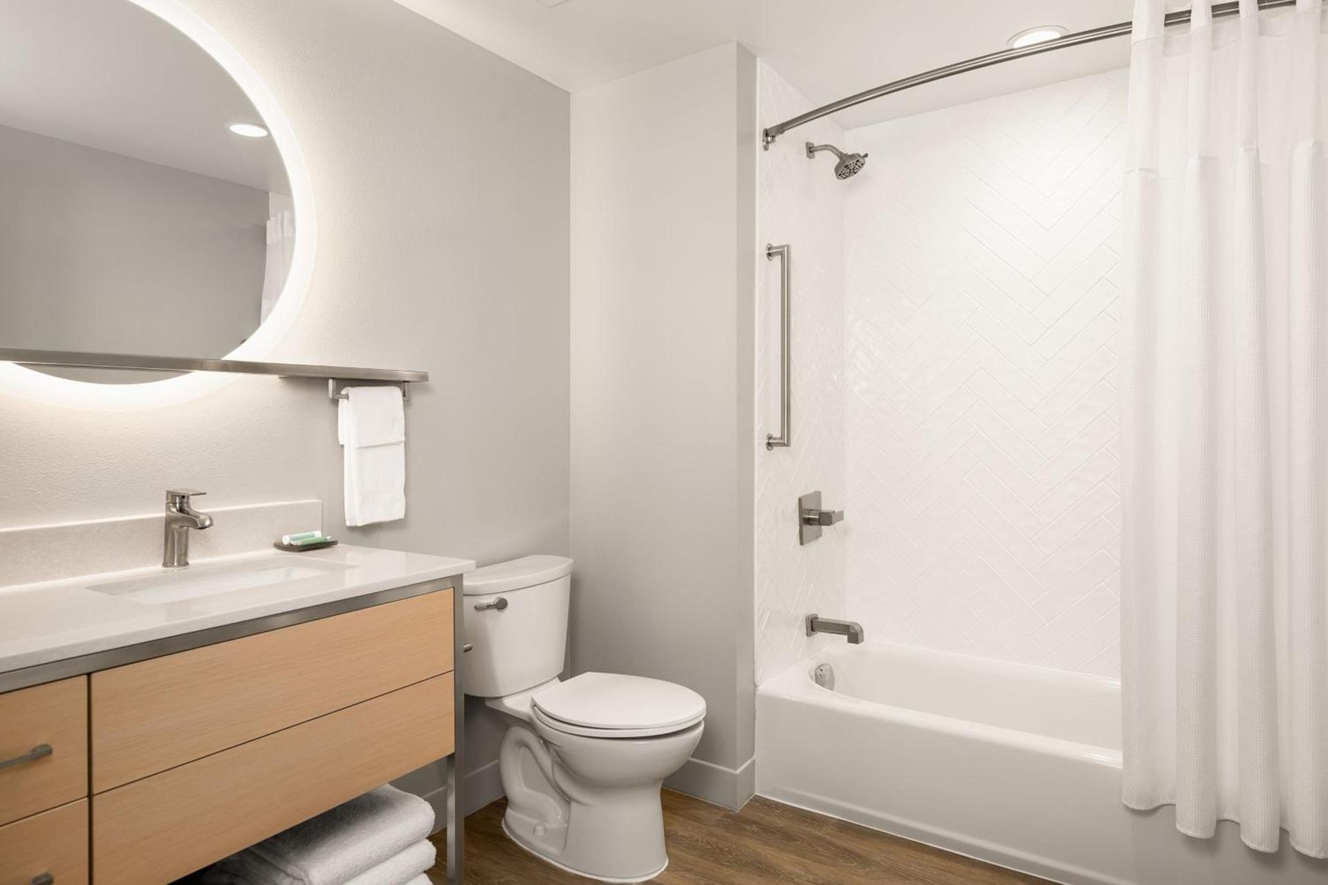 TownePlace Suites by Marriott Iron Mountain photo 30