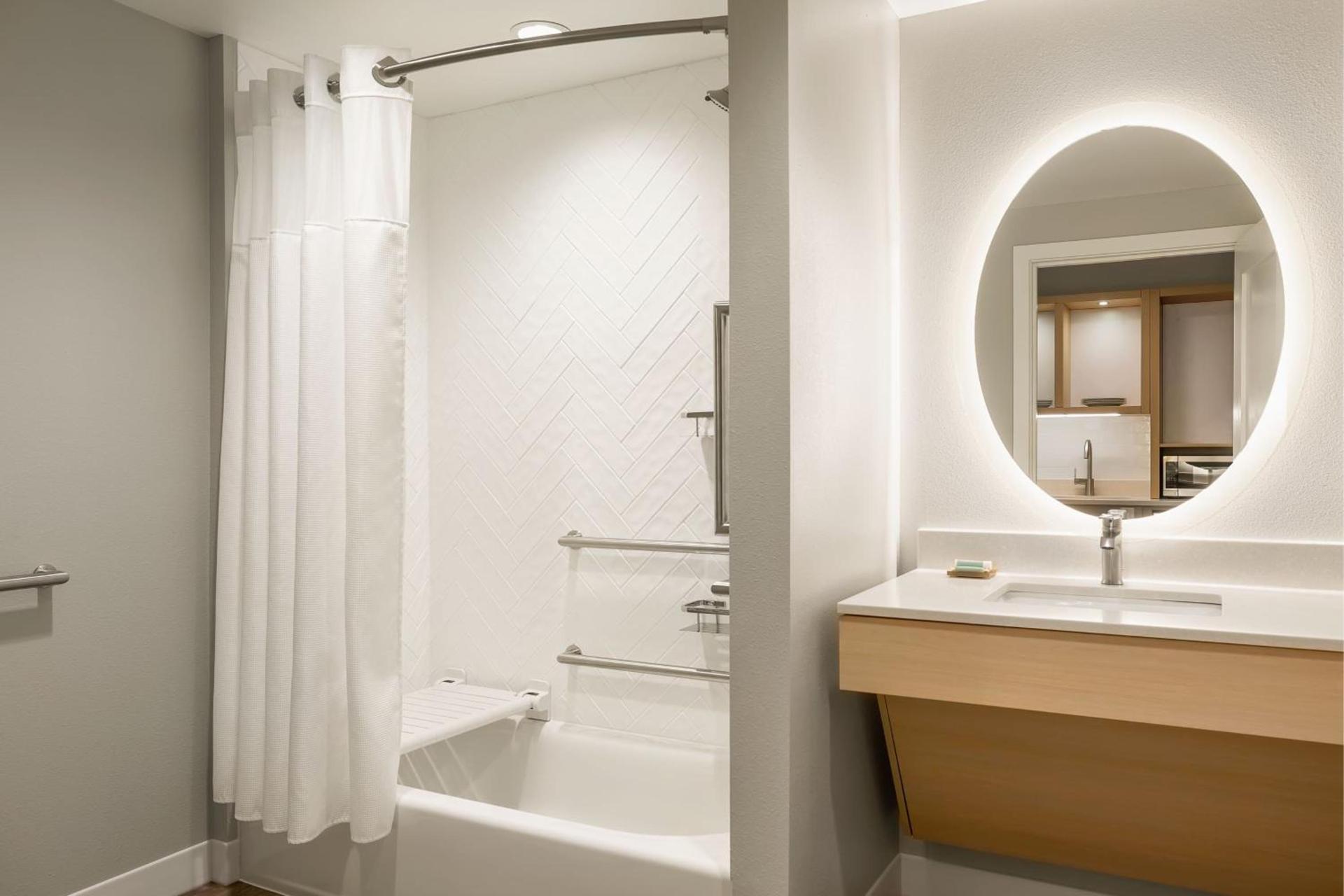 TownePlace Suites by Marriott Iron Mountain photo 32