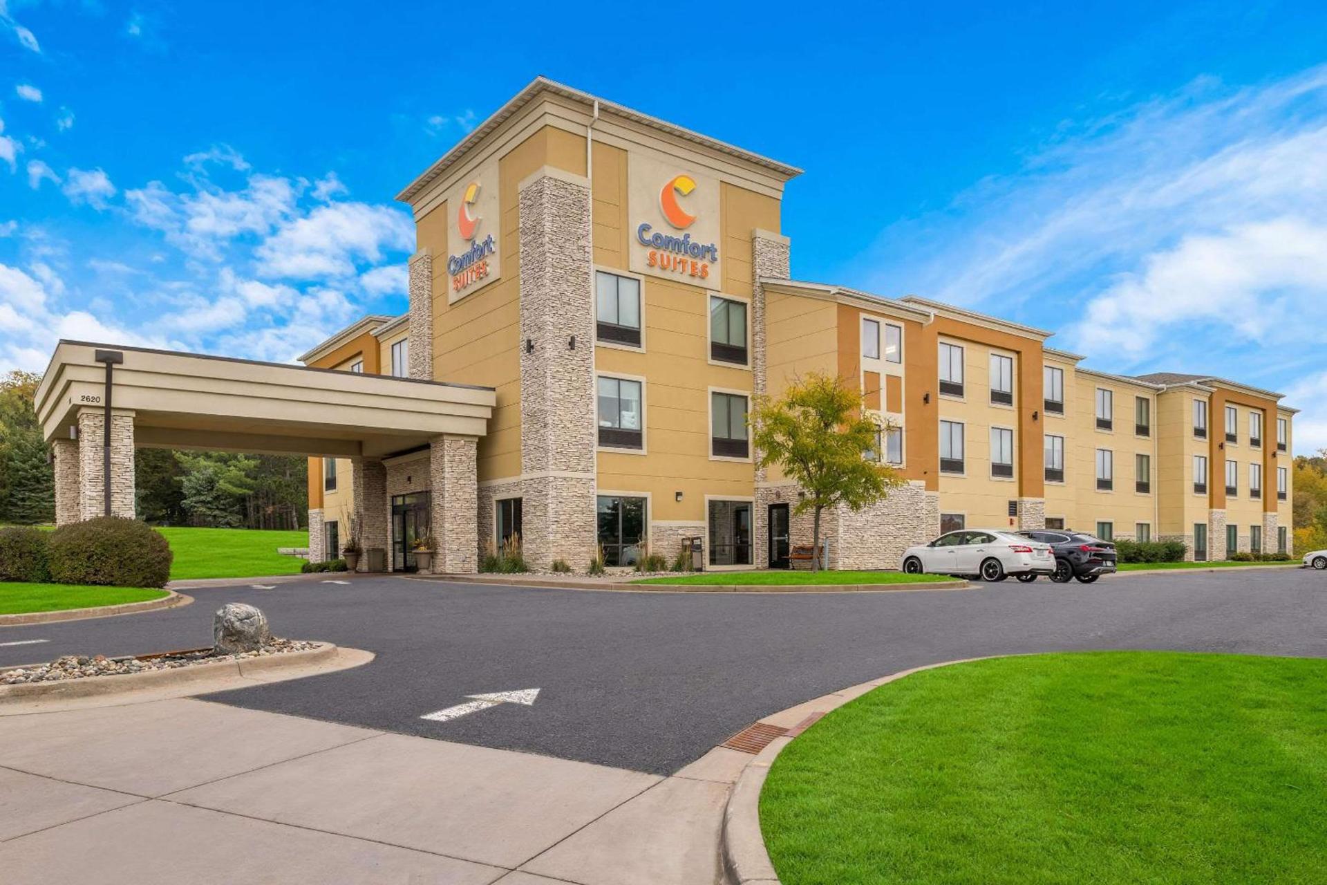 Comfort Suites Hudson I-94 photo 2