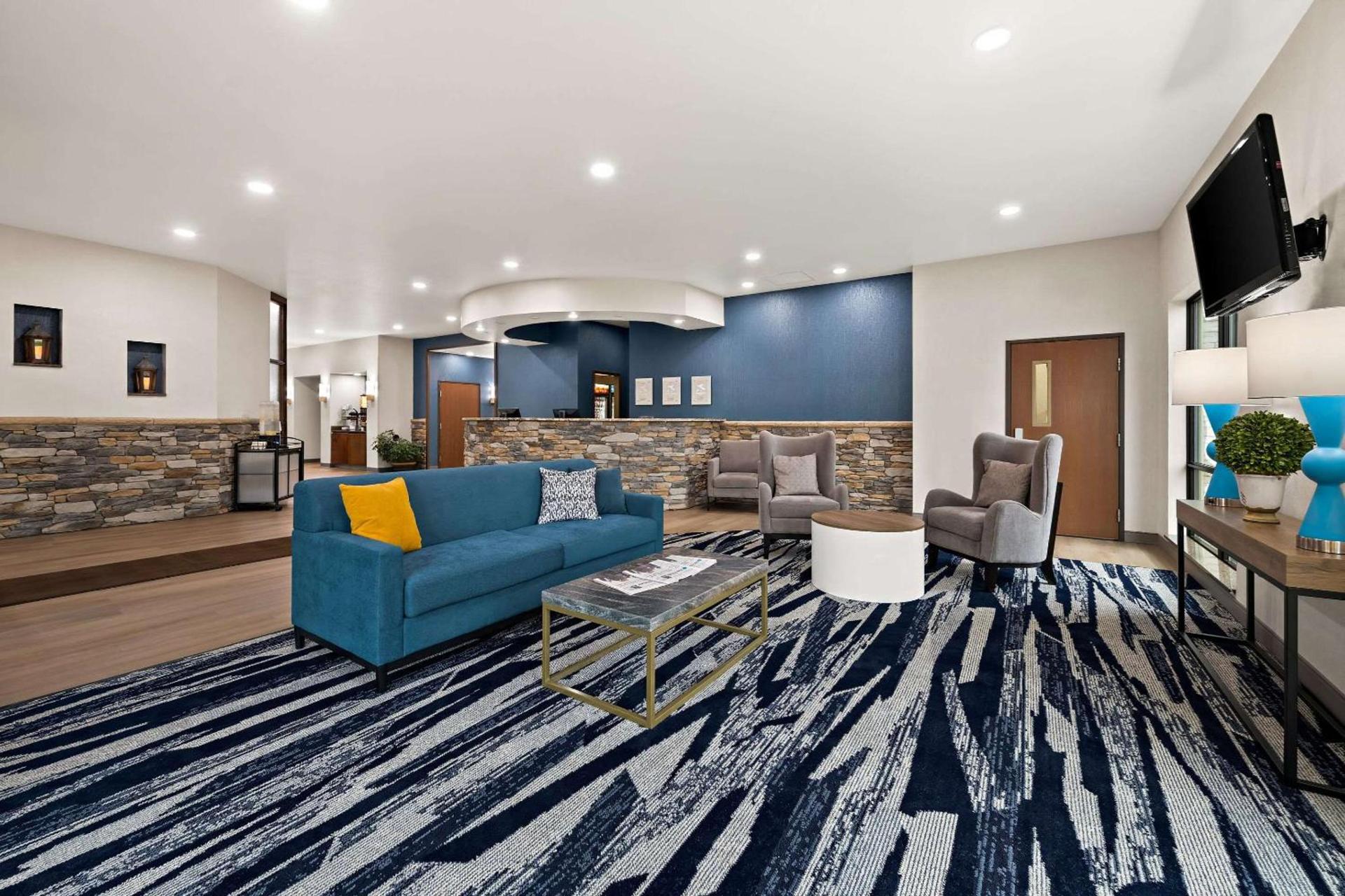 Comfort Suites Hudson I-94 photo 9