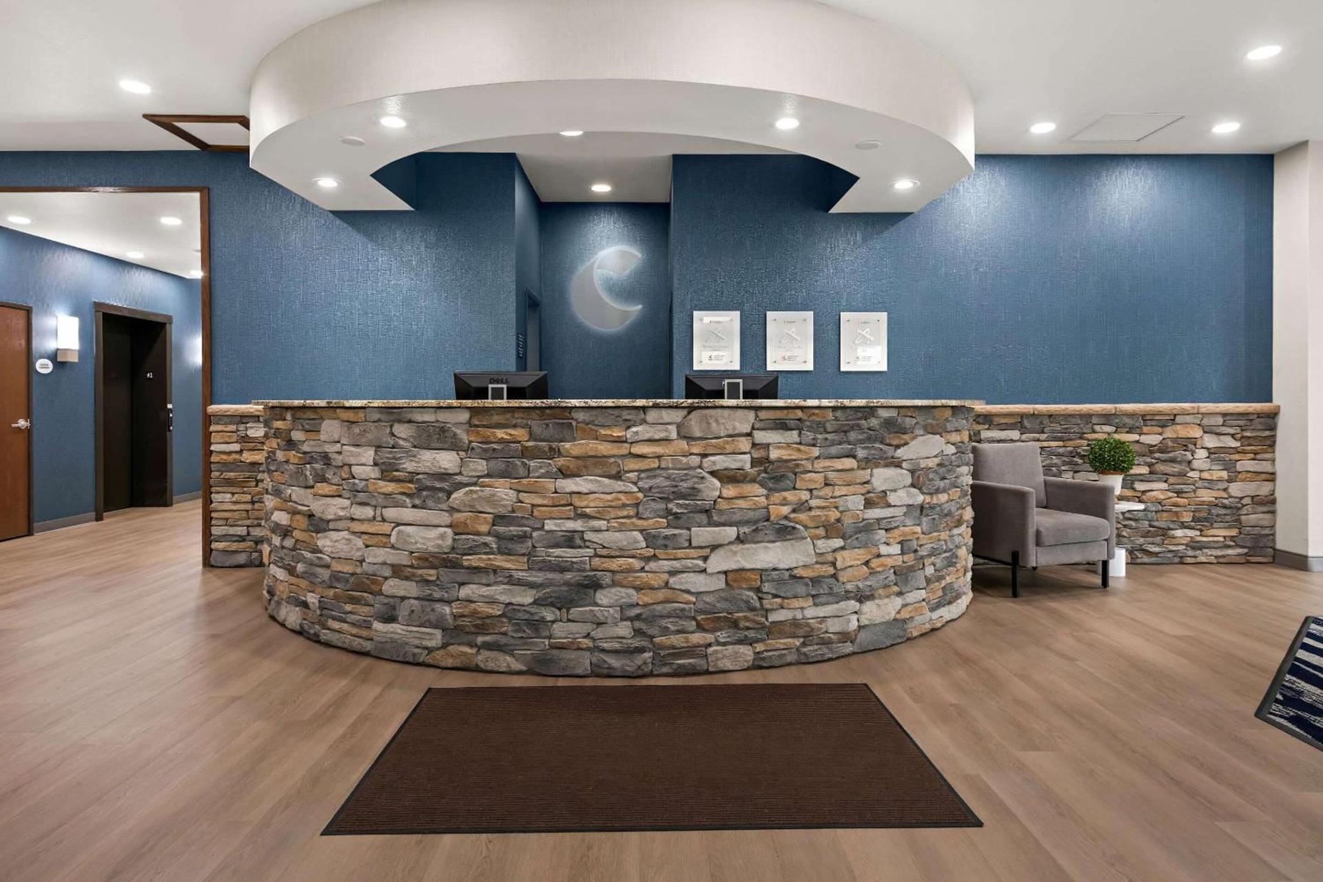 Comfort Suites Hudson I-94 photo 10