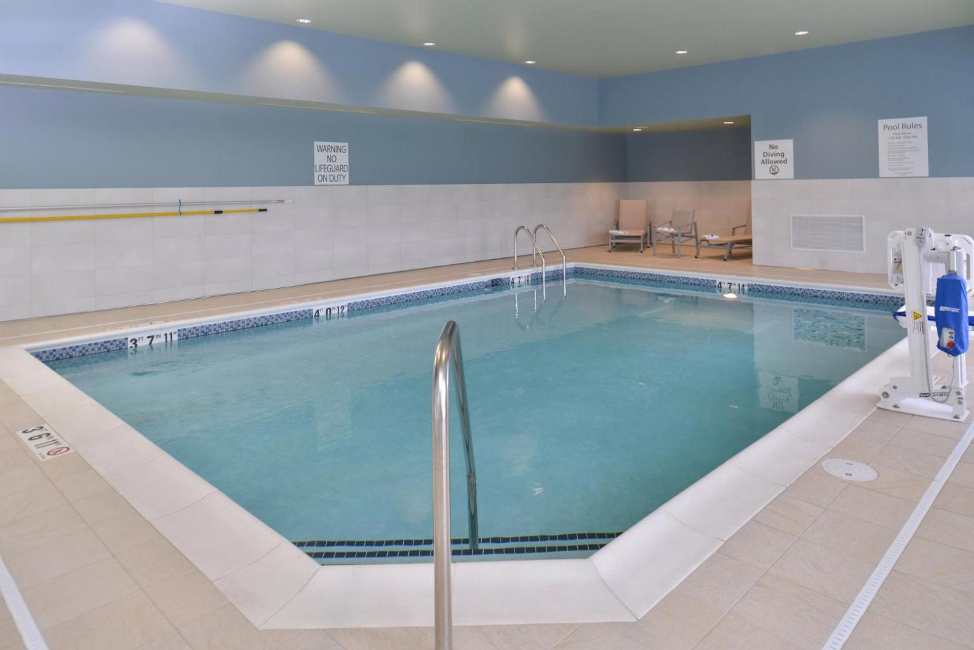 Holiday Inn Express & Suites Omaha Airport by IHG photo 7