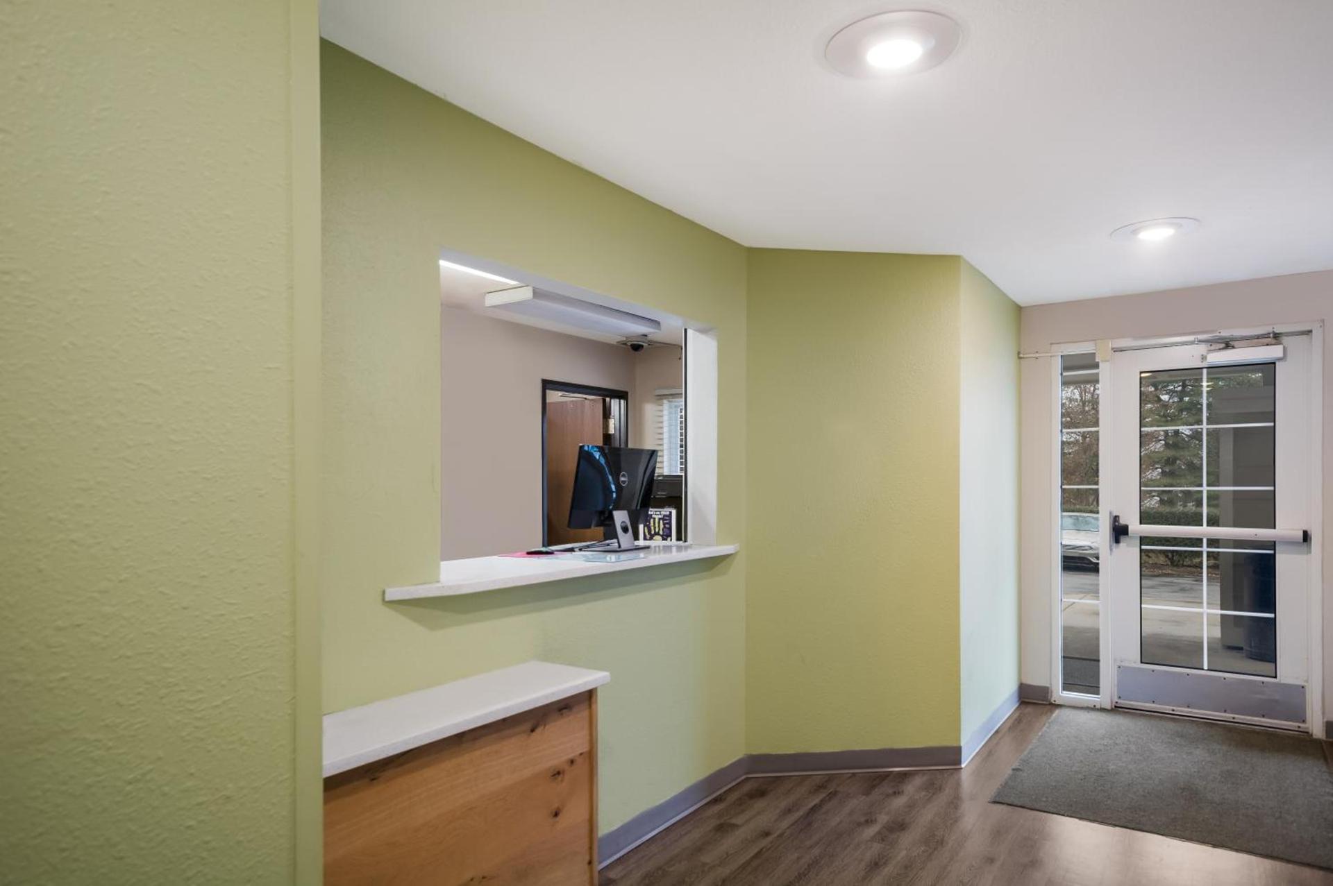 WoodSpring Suites Johnson City photo 25