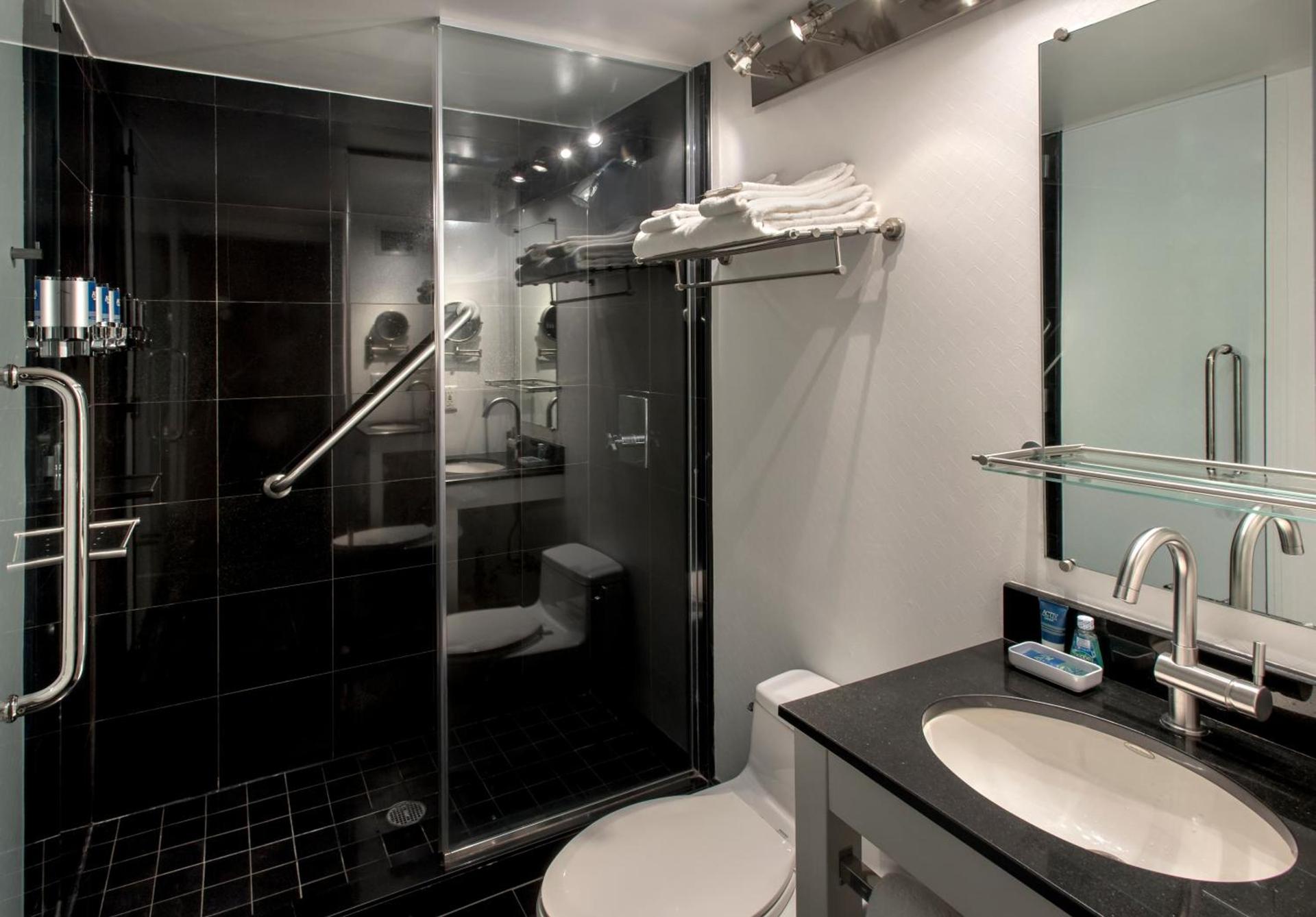Four Points by Sheraton Manhattan SoHo Village photo 16