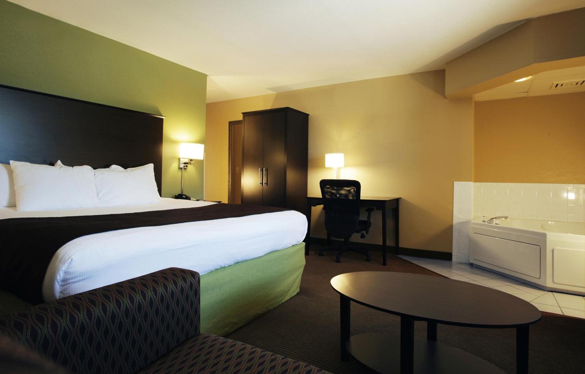 AmericInn by Wyndham Okoboji photo 50