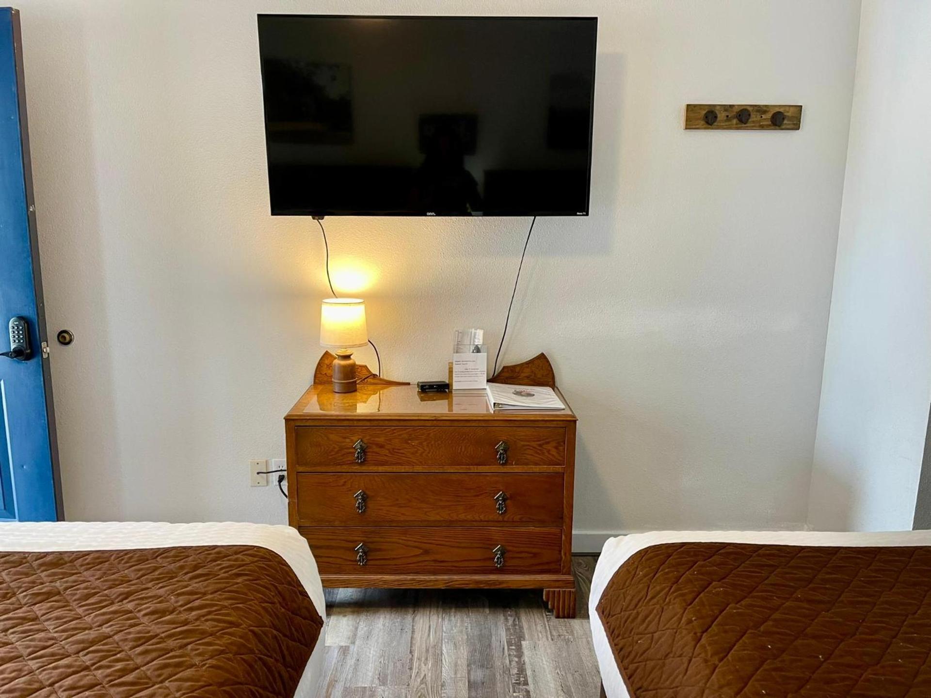 Mountain View Guest Motel photo 35