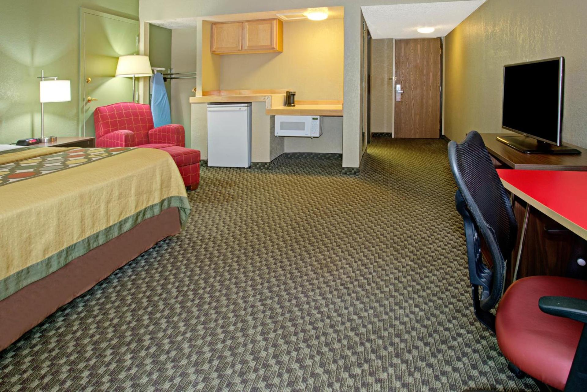 Super 8 by Wyndham Wheat Ridge/Denver West photo 20