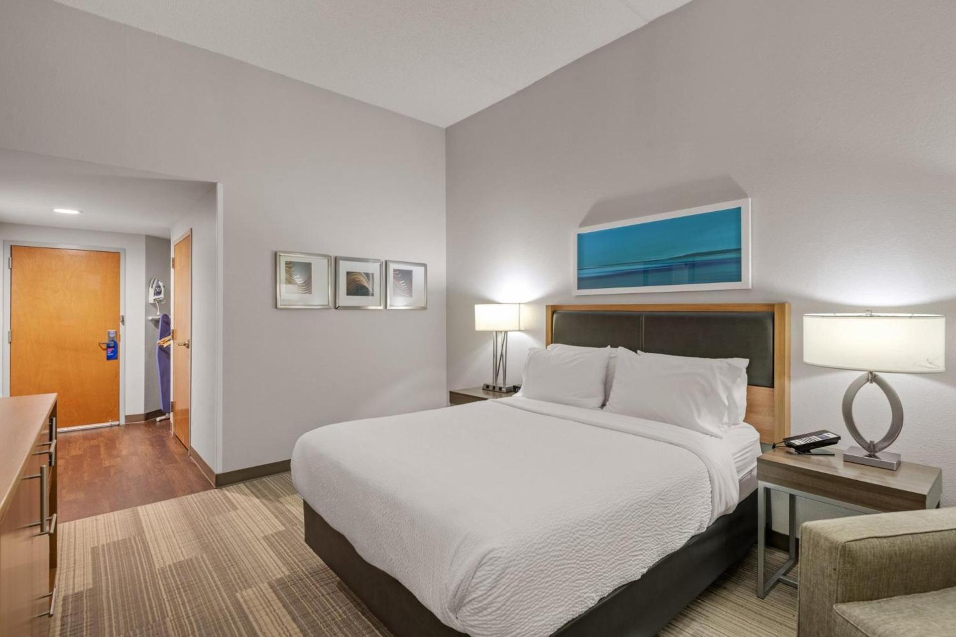 Holiday Inn Express Hershey-Harrisburg Area by IHG photo 32