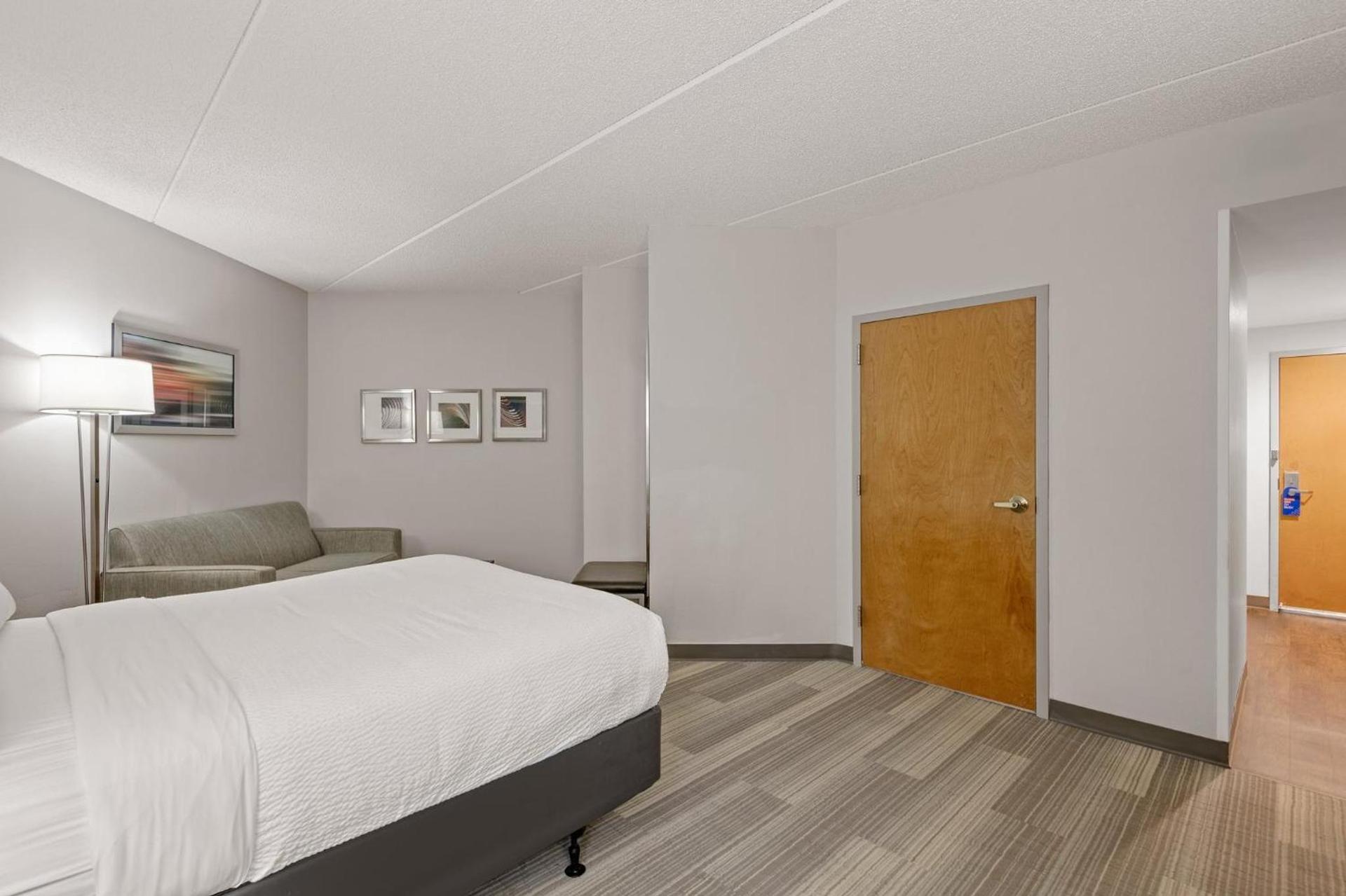 Holiday Inn Express Hershey-Harrisburg Area by IHG photo 73