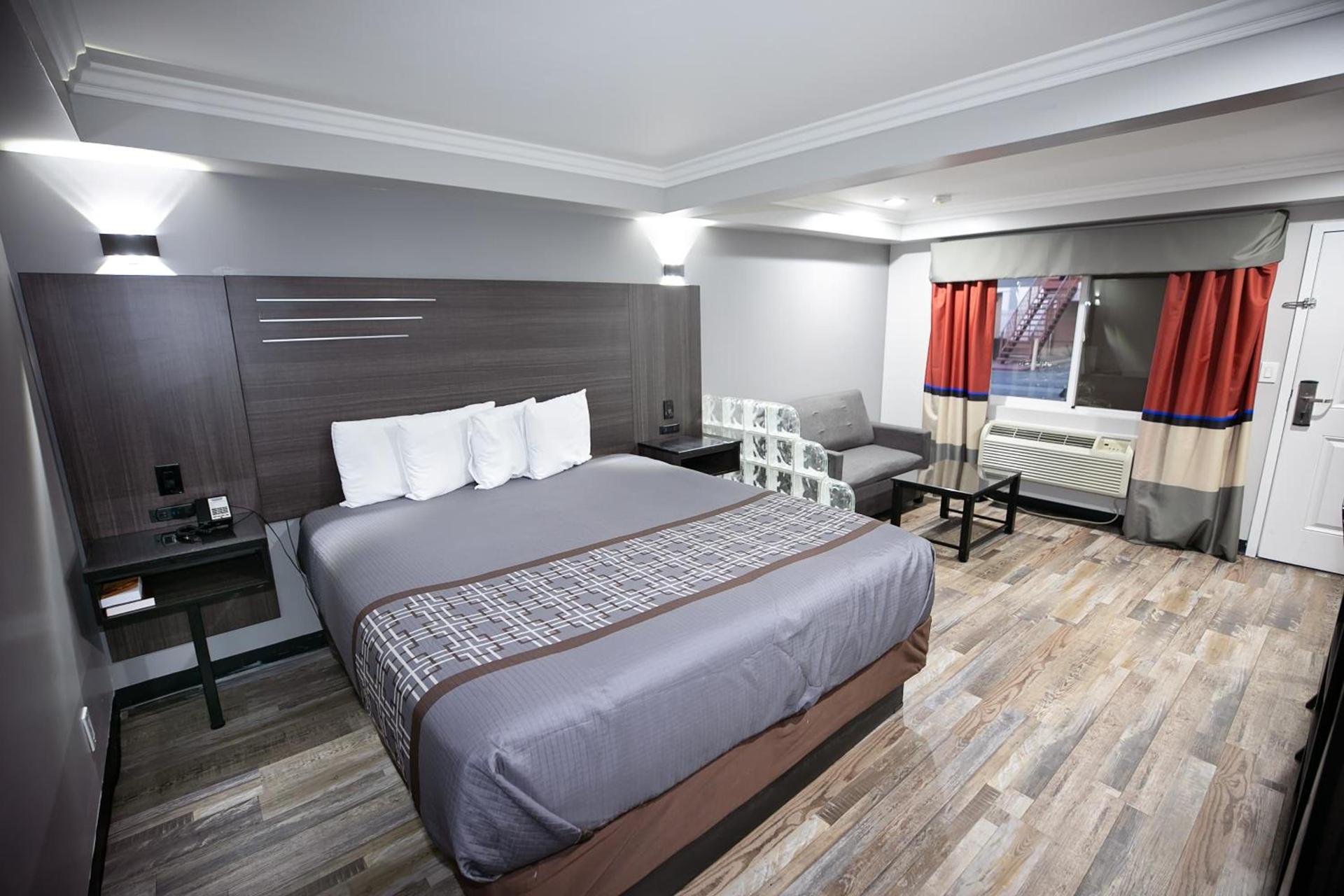 Rodeway Inn & Suites Bellflower photo 66
