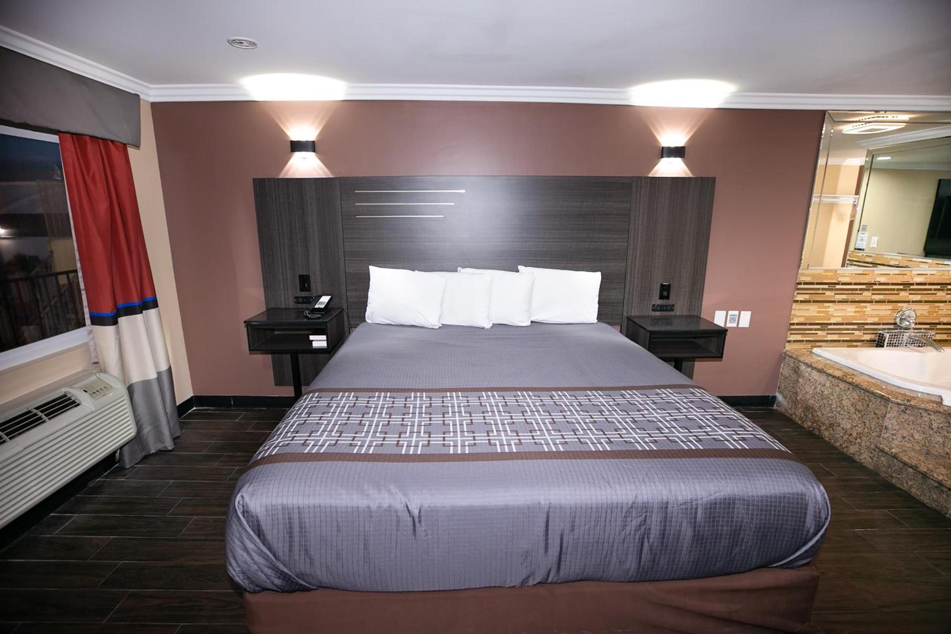Rodeway Inn & Suites Bellflower photo 68