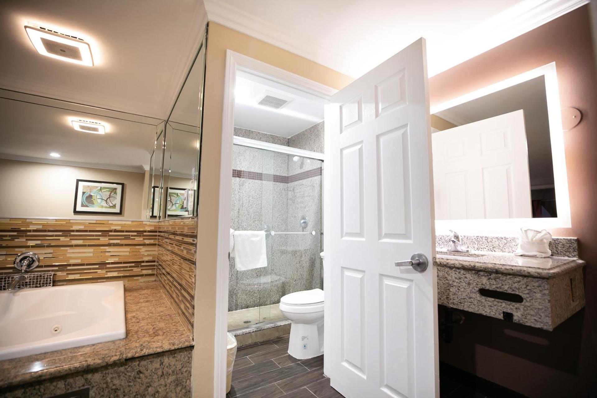 Rodeway Inn & Suites Bellflower photo 71