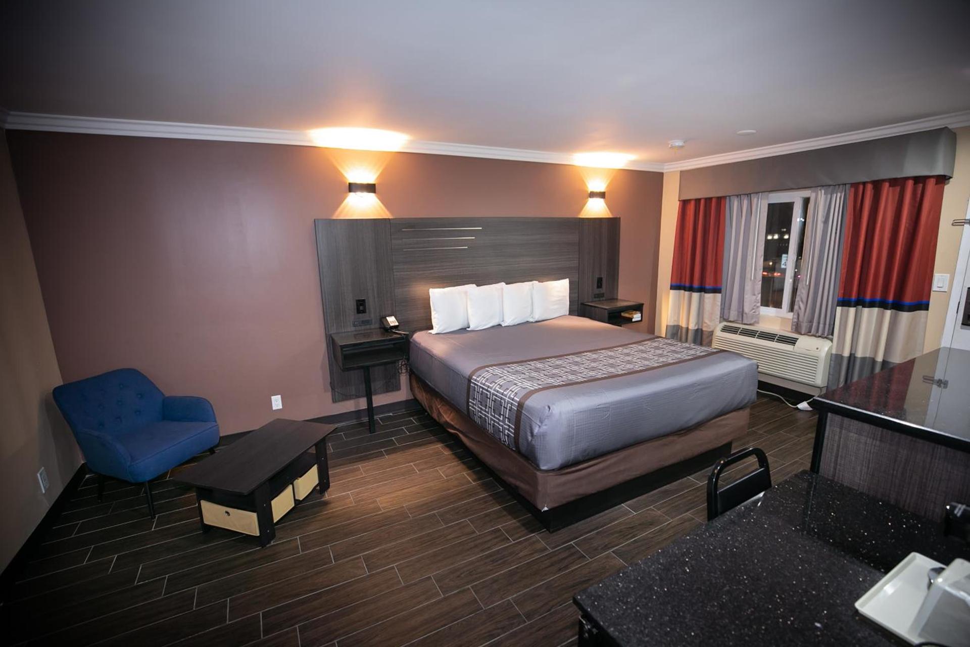 Rodeway Inn & Suites Bellflower photo 74
