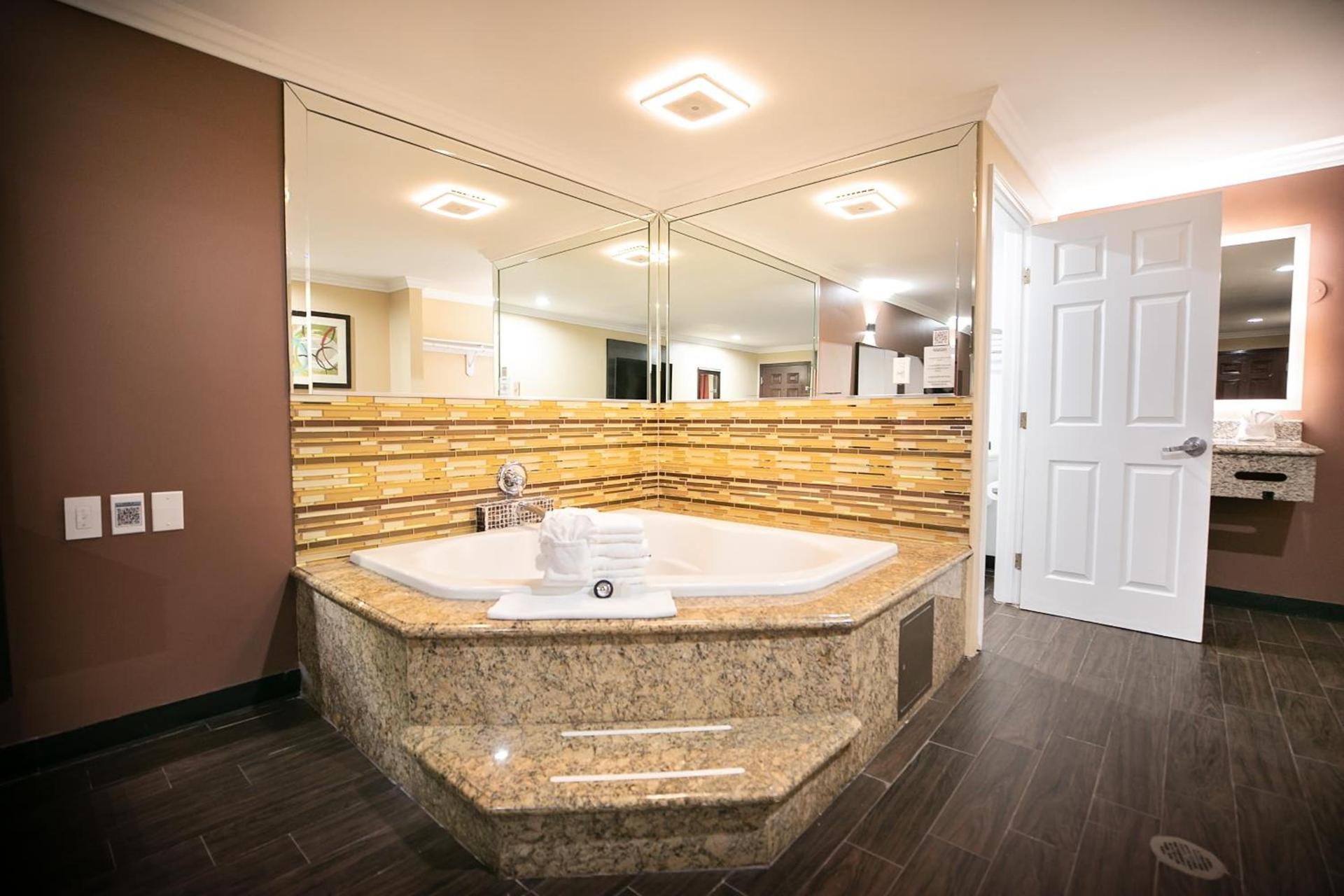 Rodeway Inn & Suites Bellflower photo 75