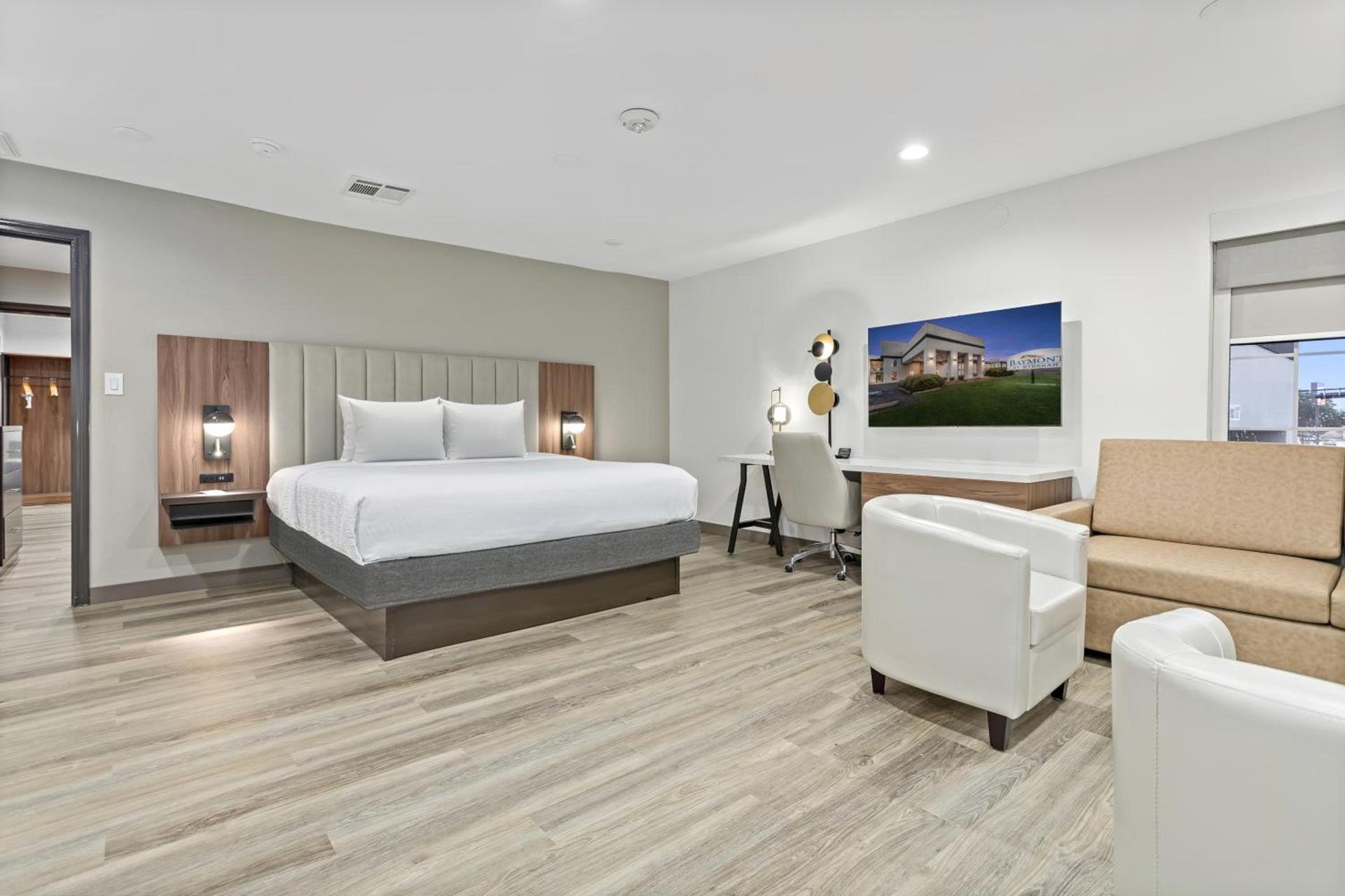 Baymont by Wyndham Beaumont photo 56