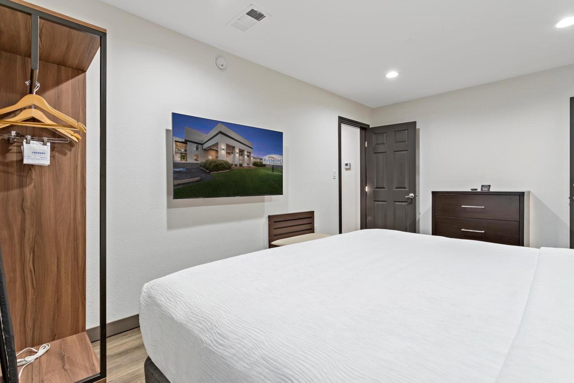 Baymont by Wyndham Beaumont photo 59
