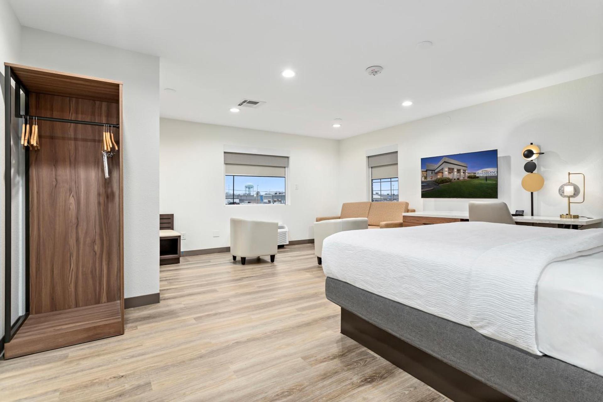 Baymont by Wyndham Beaumont photo 67