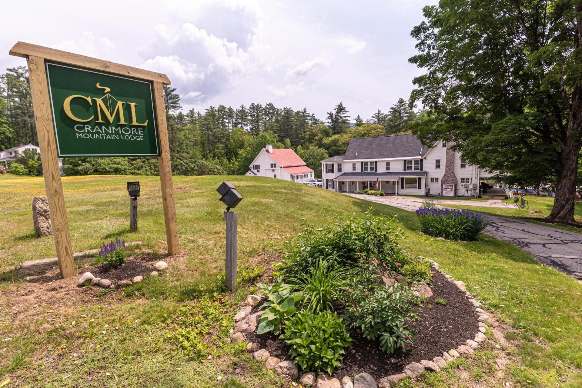 Cranmore Mountain Lodge Bed & Breakfast photo 1