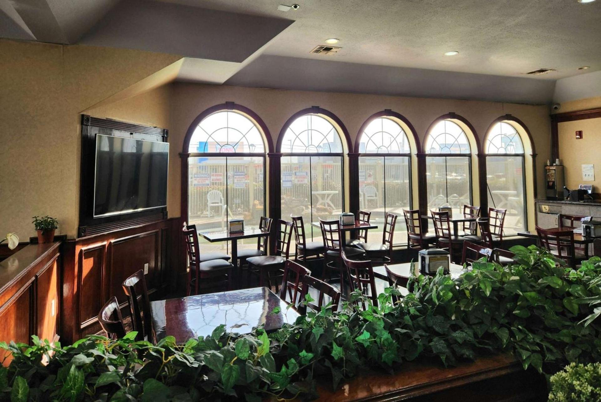 Studio 6 Suites Pasadena, TX photo 9