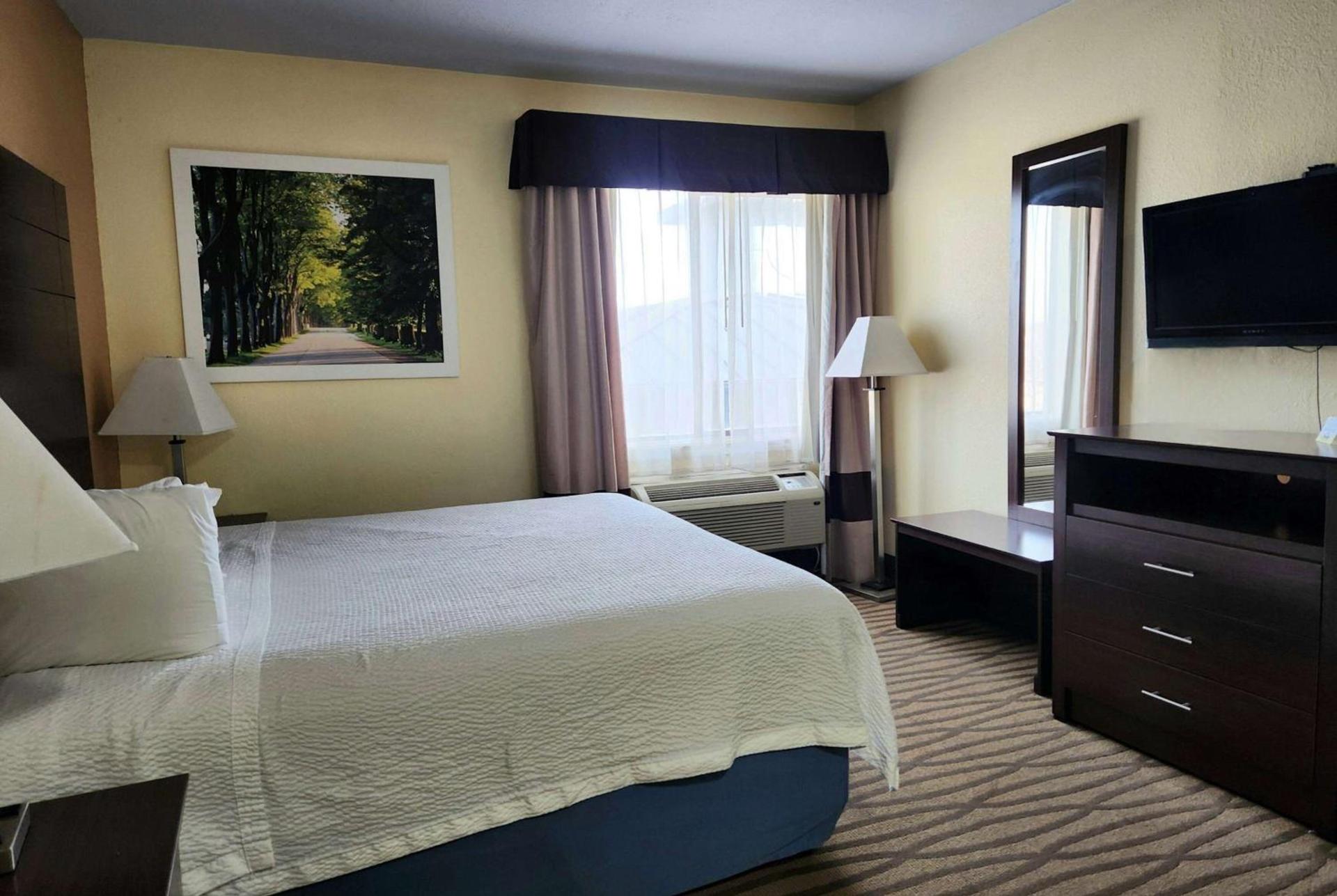 Studio 6 Suites Pasadena, TX photo 18