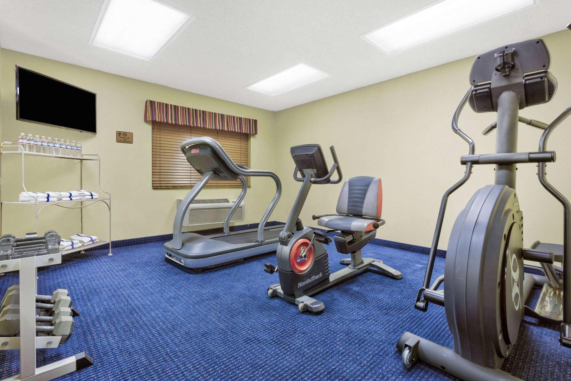 AmericInn by Wyndham Vidalia photo 6