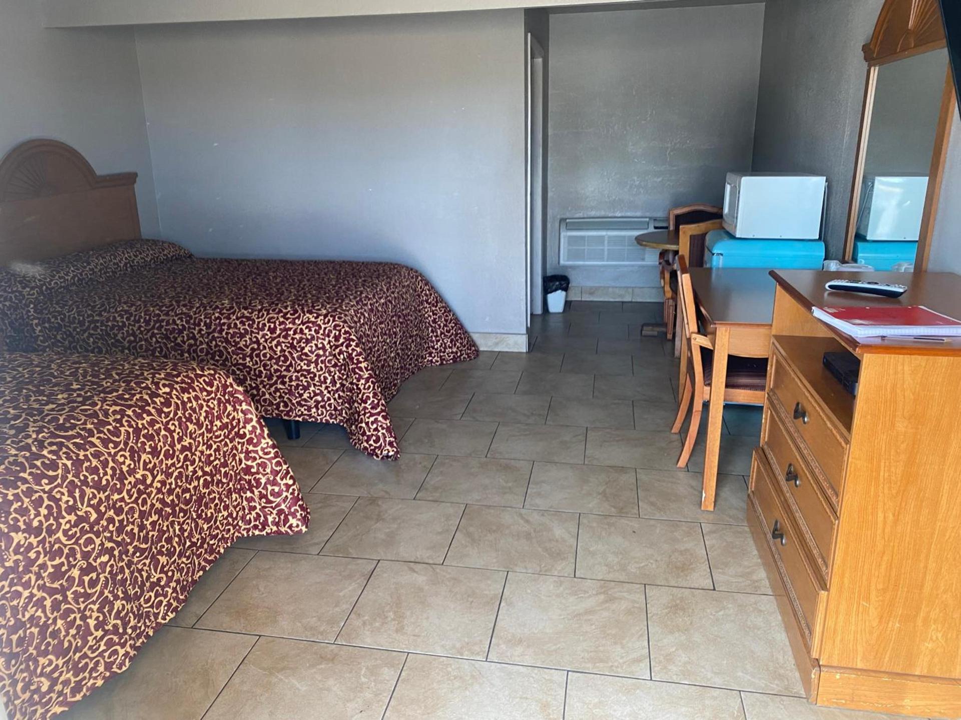Apple Valley Motel photo 2